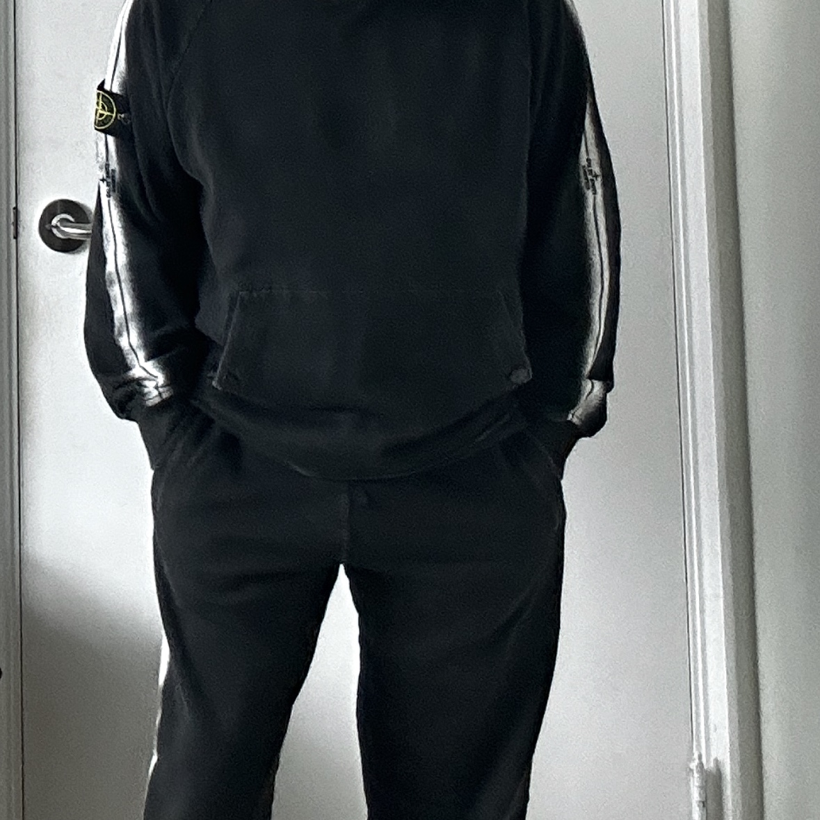 Supreme x Stone Island Stripe Sweatpants Black - 22SS, Supreme x Stone Island Stripe Hooded Sweatshirt Black - 22SS 착용 스타일 - 2