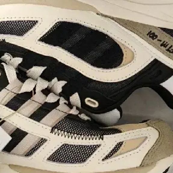 Adidas x Song for the Mute Shadowturf Core Black 착용 스타일