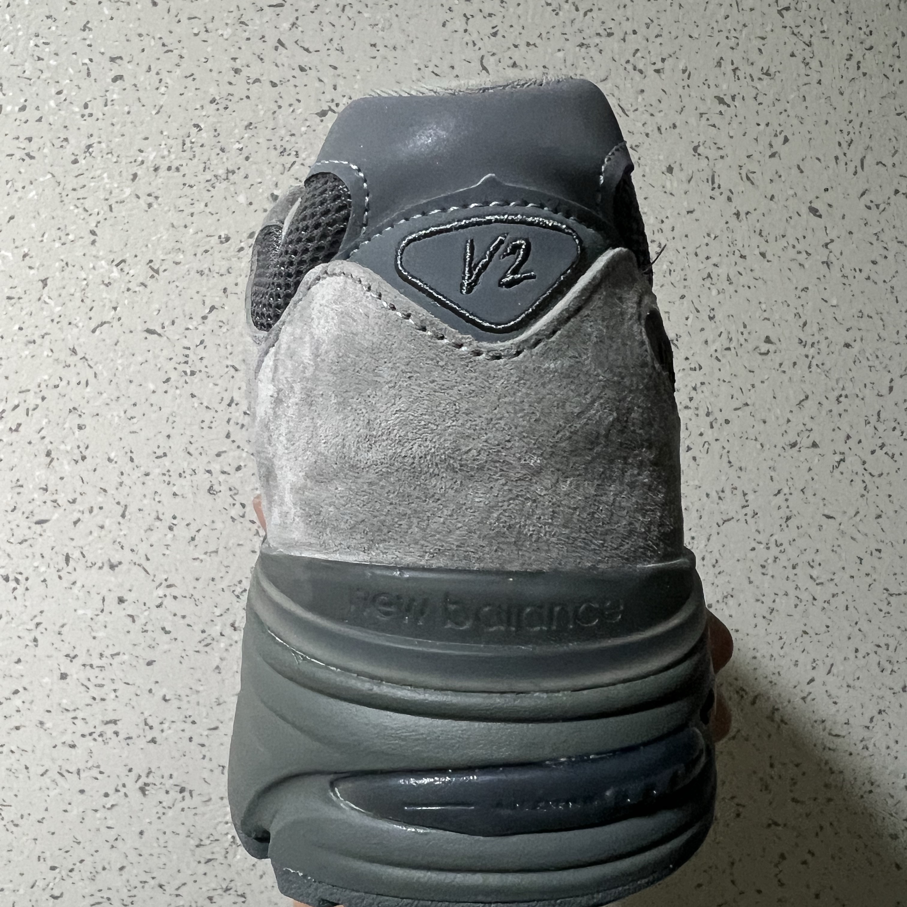 New Balance x Thisisneverthat 991v2 Made in UK Grey 착용 스타일 - 2