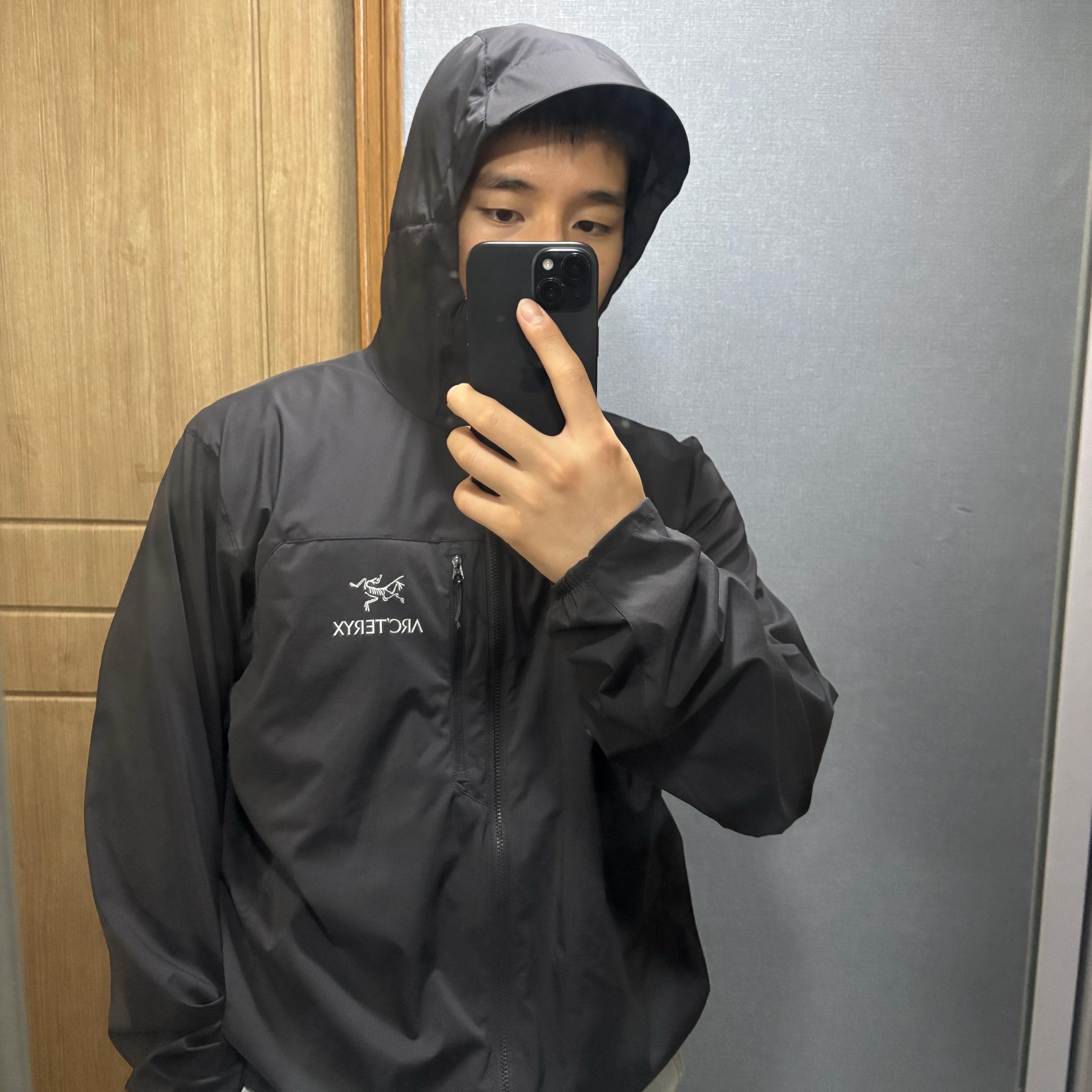 Arc'teryx Squamish Hoody Black 착용 스타일