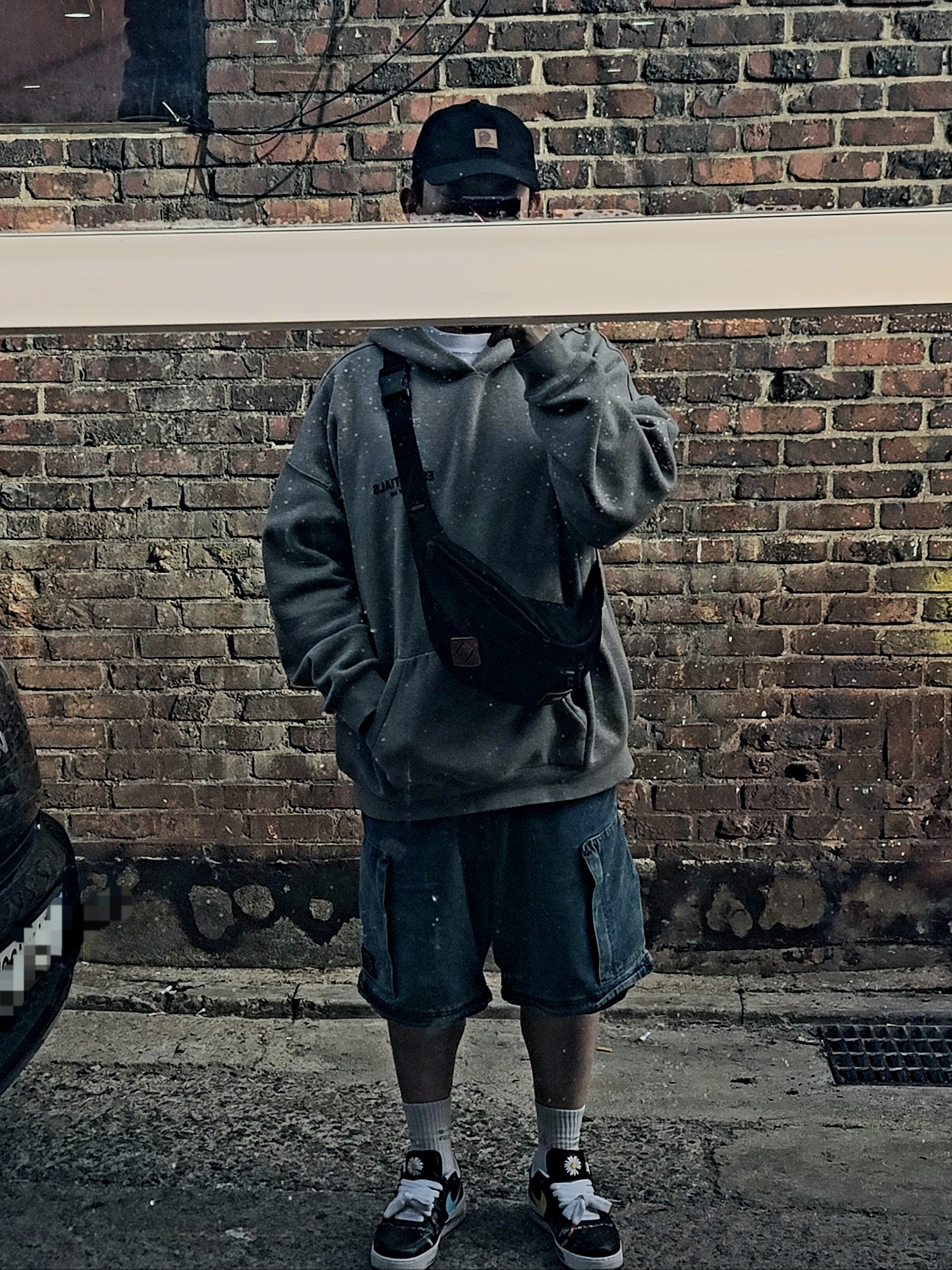 Carhartt Canvas Cap Black, Nike x Peaceminusone Air Force 1 Low Para-Noise 3.0 Black and Multicolor 착용 스타일