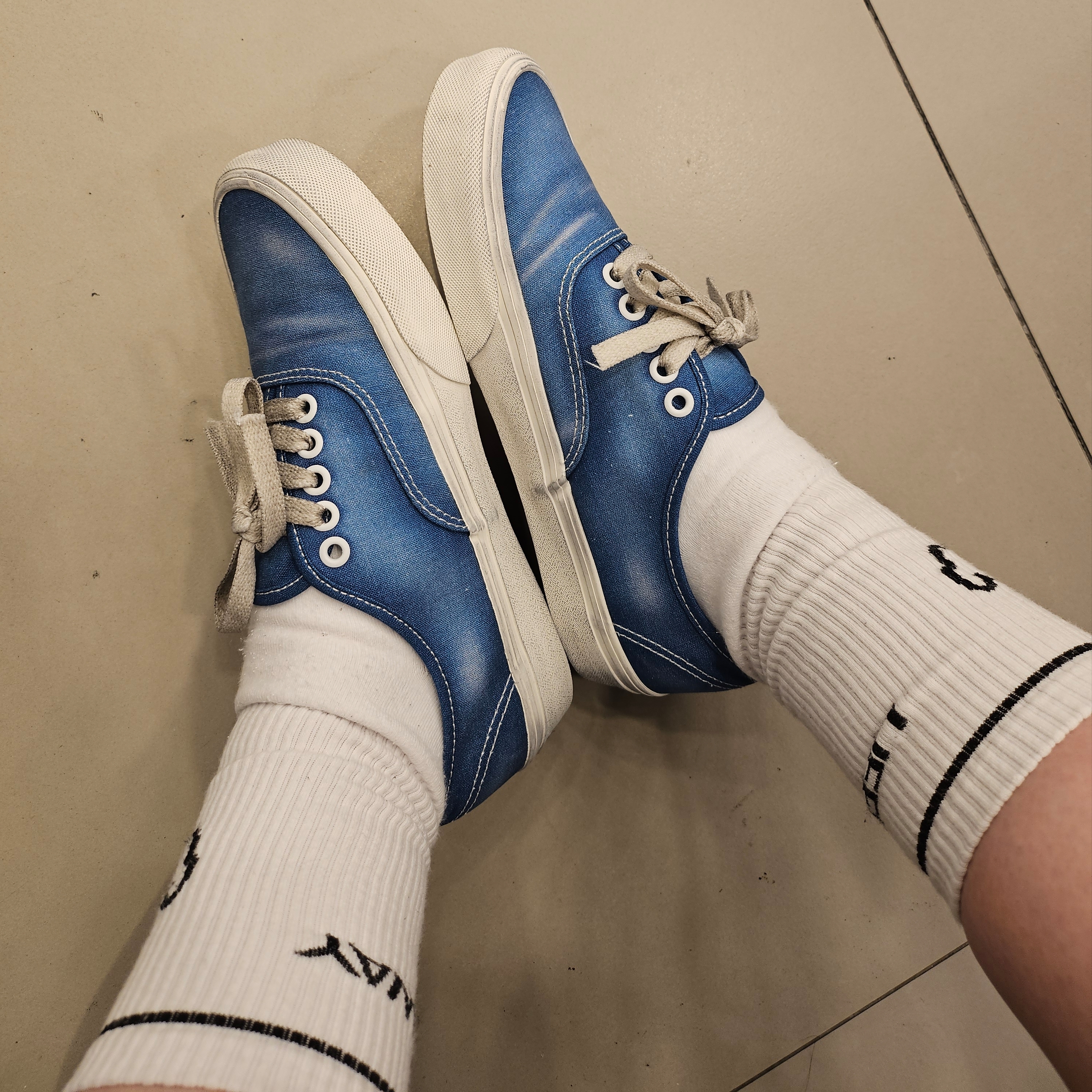 Vans Authentic Wave Washed Blue 착용 스타일