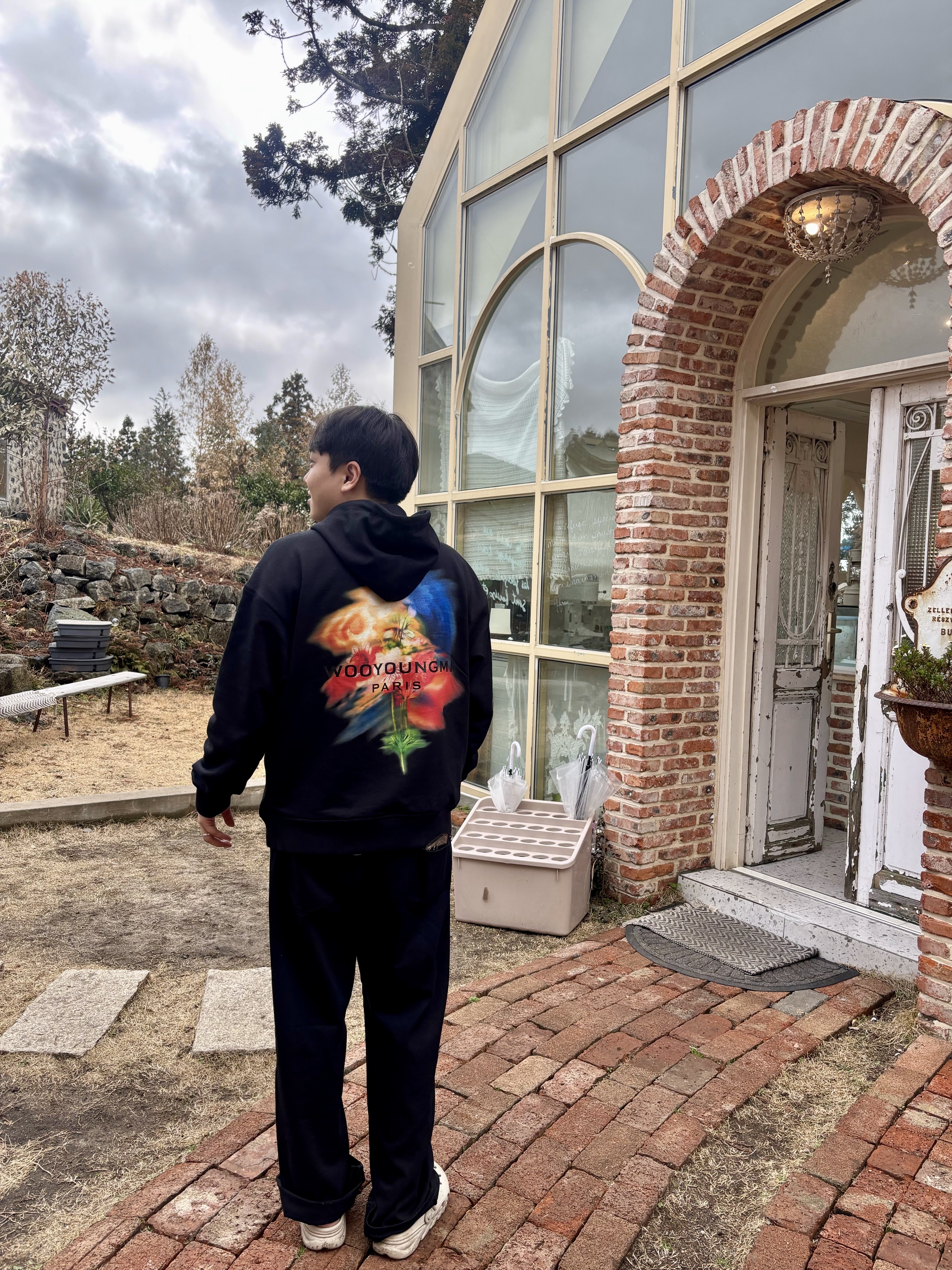 Wooyoungmi Swaying Flower Hoodie Black - 24FW 착용 스타일