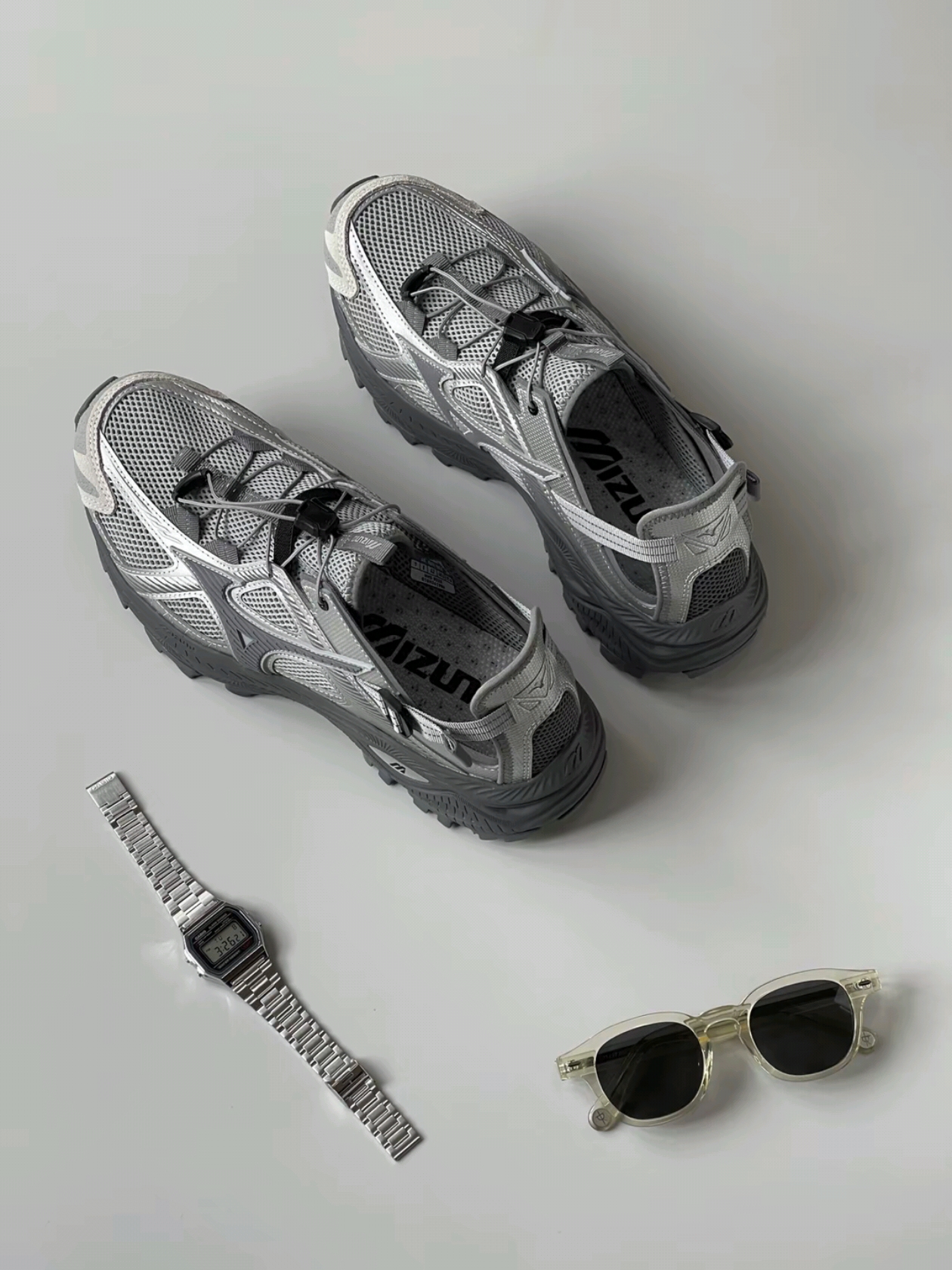 Mizuno Racer Trail SE Silver Grey 착용 스타일