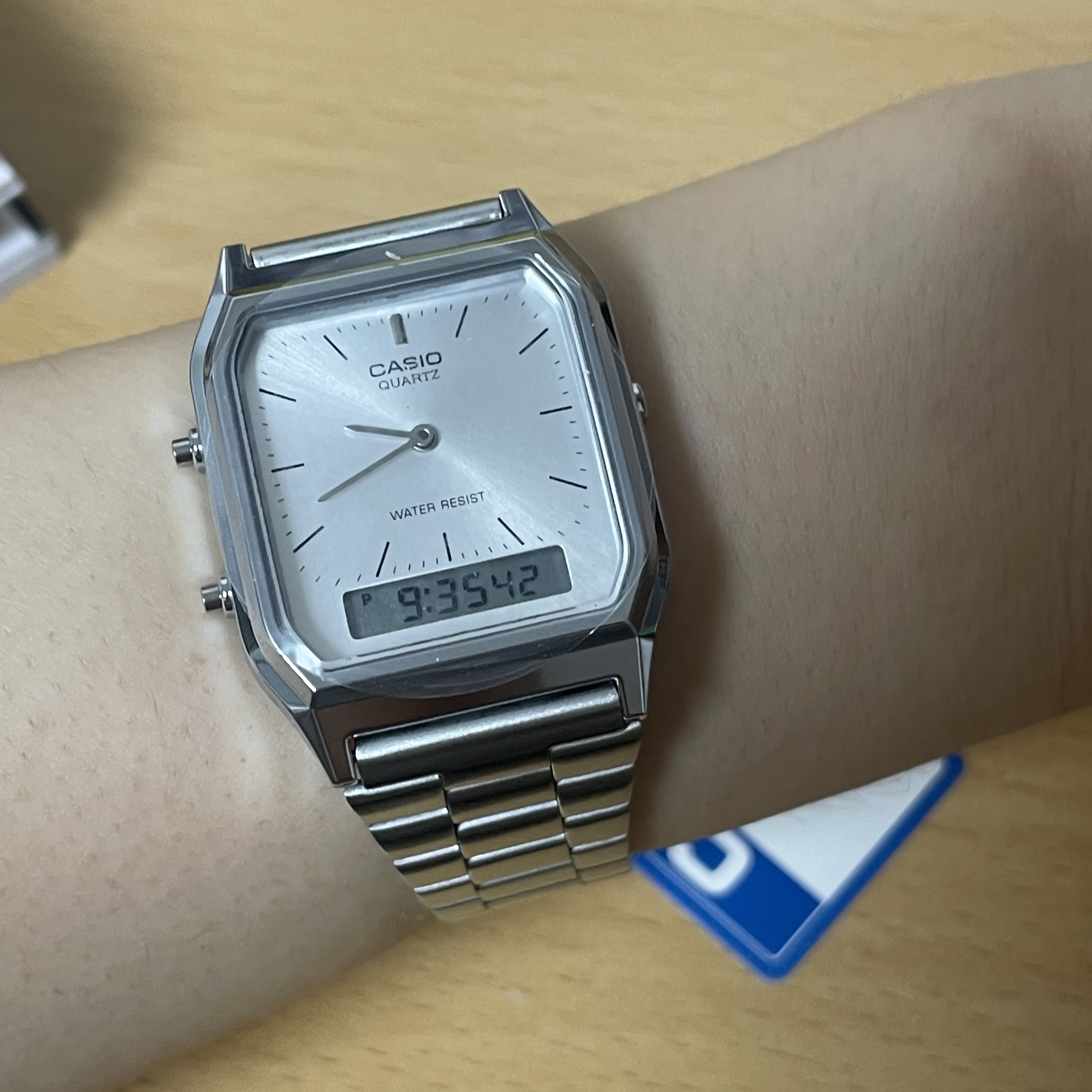 Casio AQ-230A-7AMQY 착용 스타일 - 1