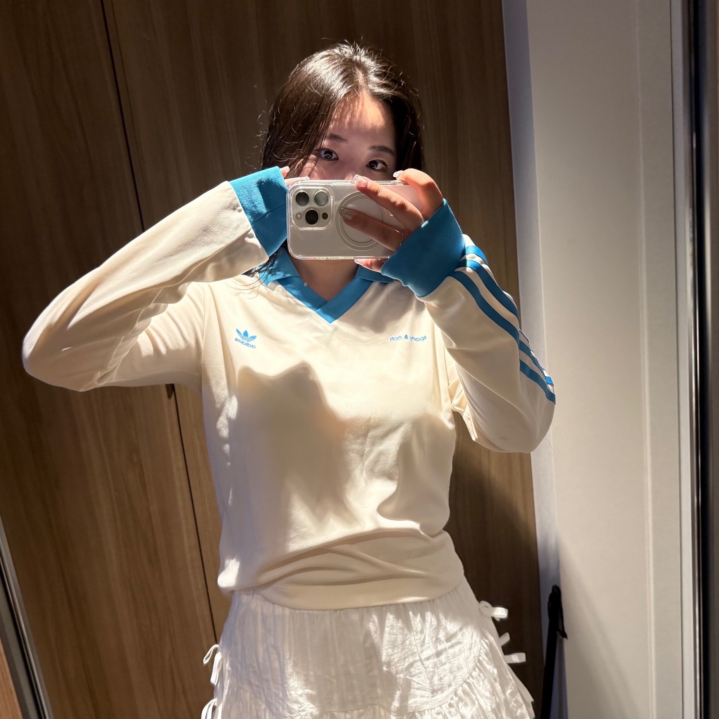 (W) Adidas x Sporty & Rich Long Sleeve Football Jersey Cream White - US Sizing 착용 스타일