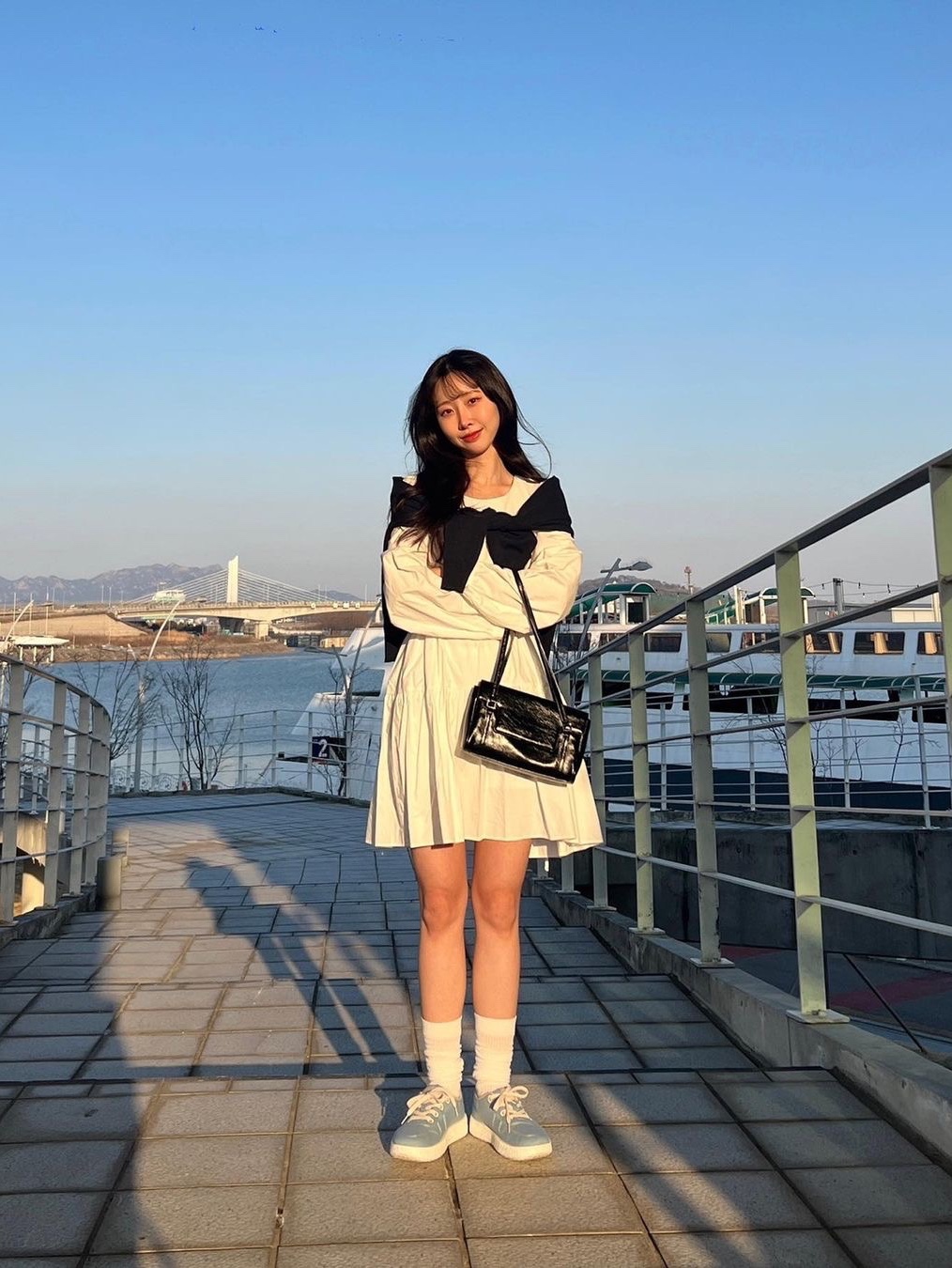[6% 적립] LeMouton Mate Lightblue 착용 스타일 - 1