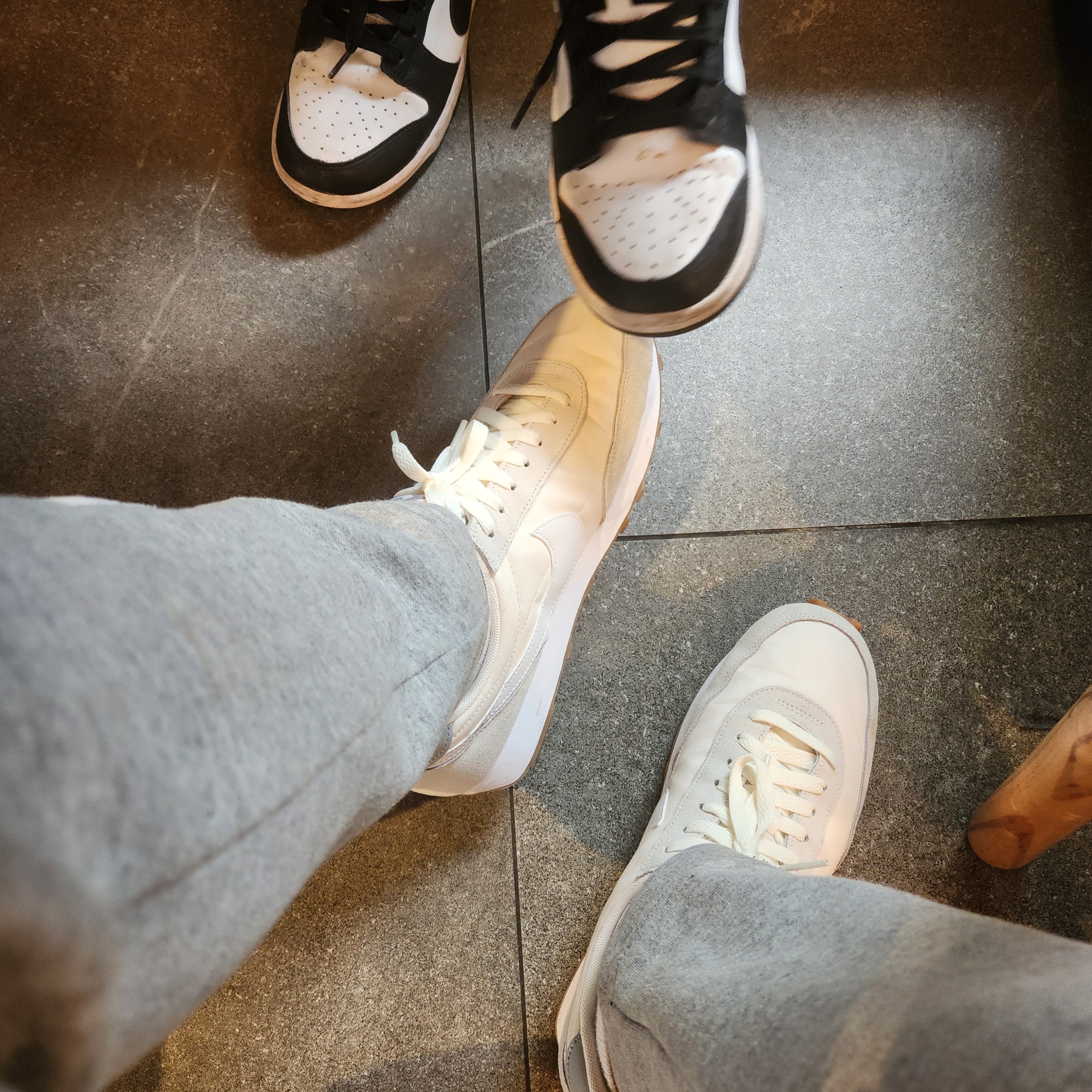 (W) Nike Daybreak Summit White, (W) Nike Dunk Low Black 착용 스타일