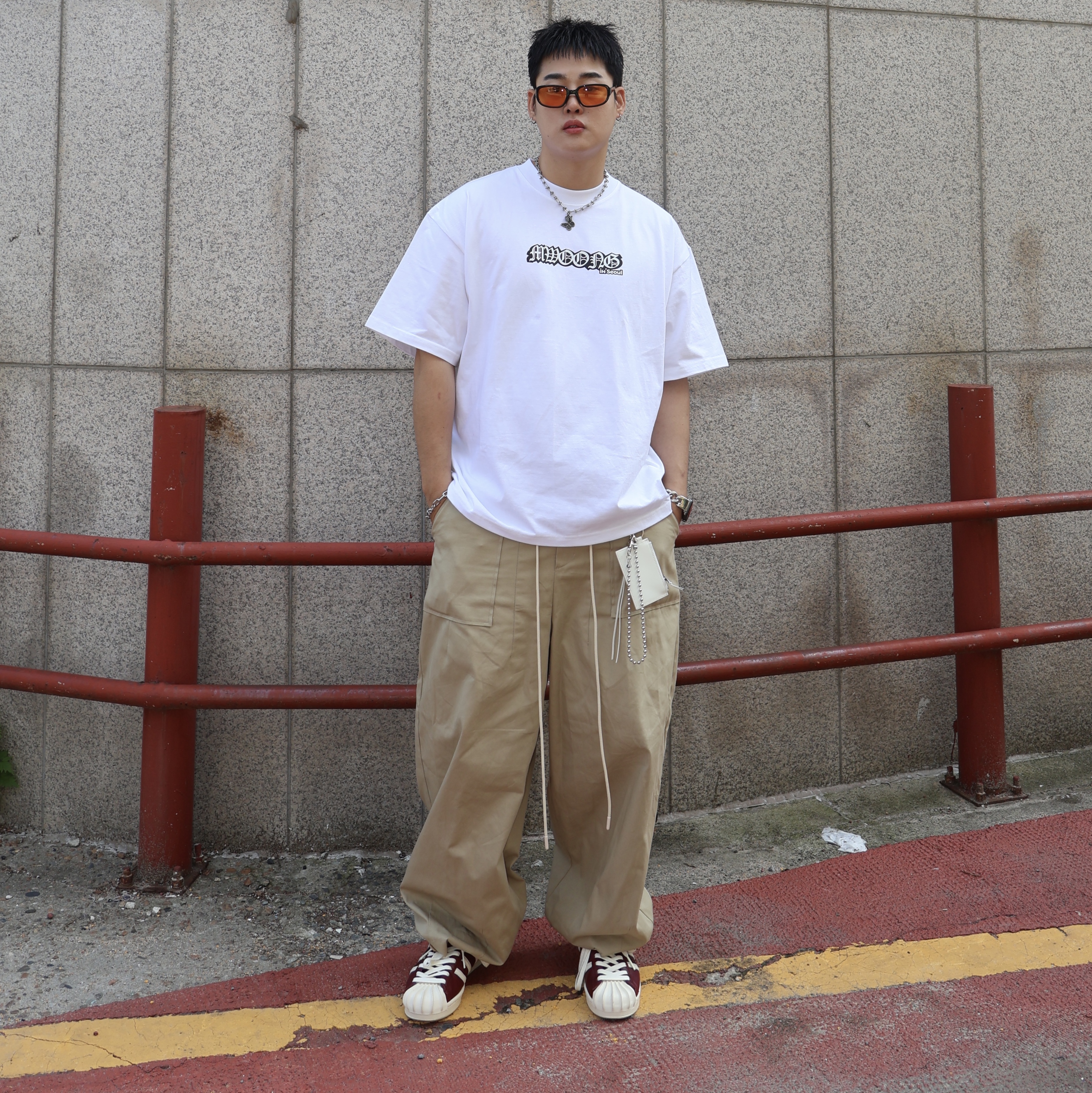 Adidas x Thug Club Superstar Vintage Collegiate Burgundy Cream White 착용 스타일 - 1
