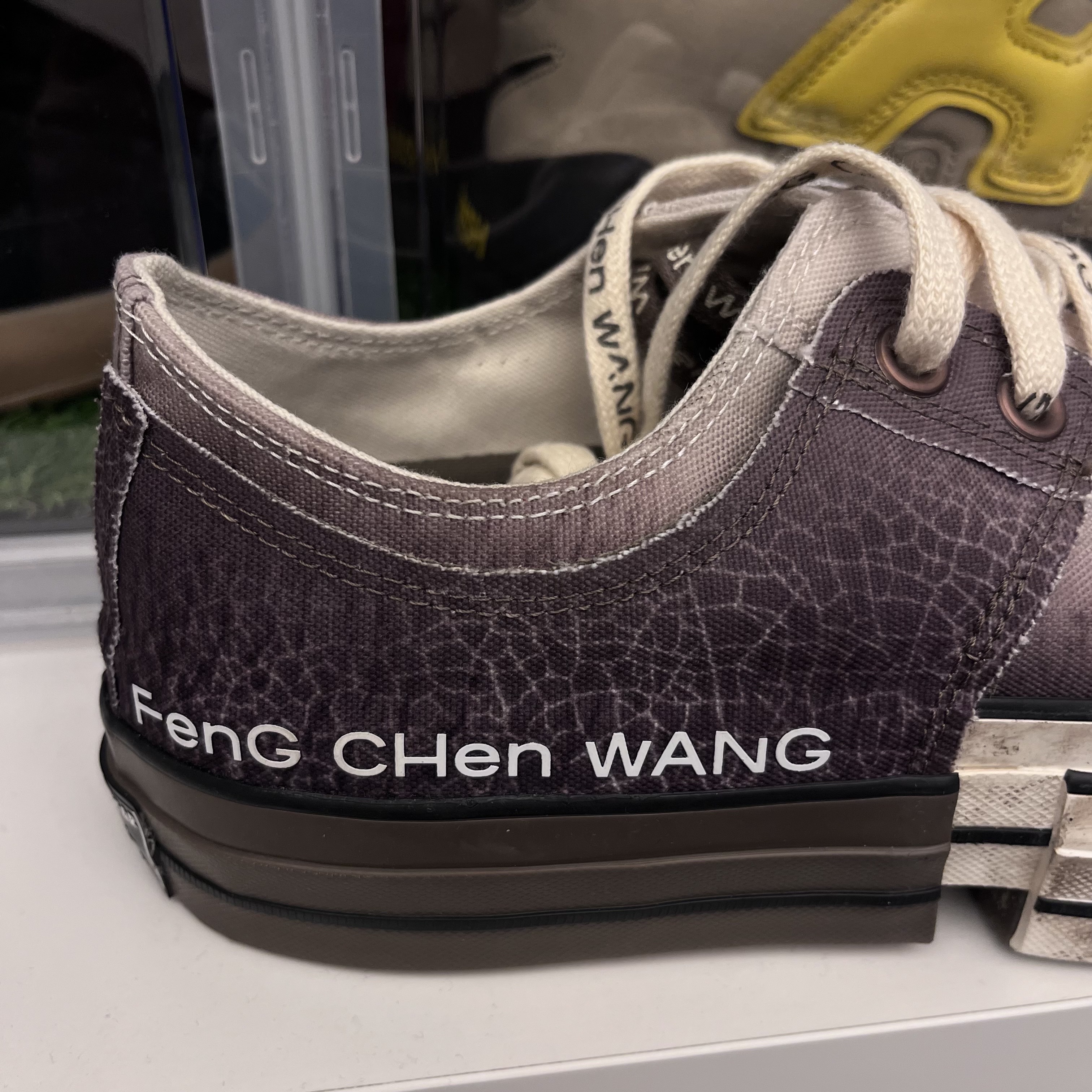 Converse x Feng Chen Wang Chuck 70 Ox 2-in-1 Brown 착용 스타일 - 3