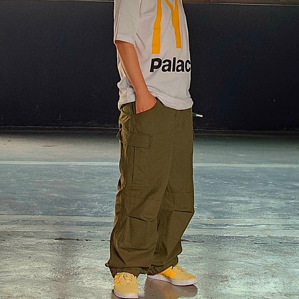 Palace x McDonald's Logo T-Shirt White - 23FW, (W) Adidas Gazelle Almost Yellow Solar Gold 착용 스타일