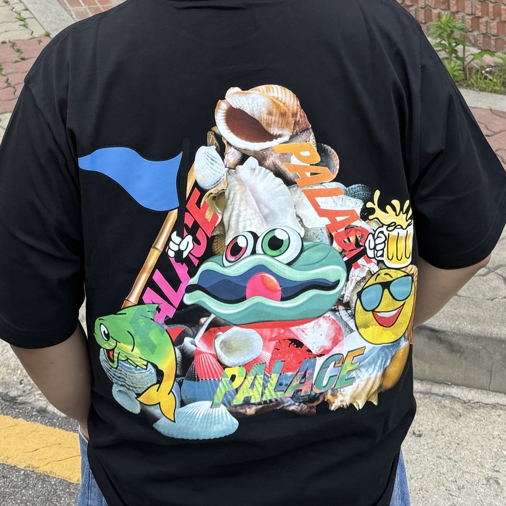 Palace P Sea T-Shirt Black - 24FW 착용 스타일