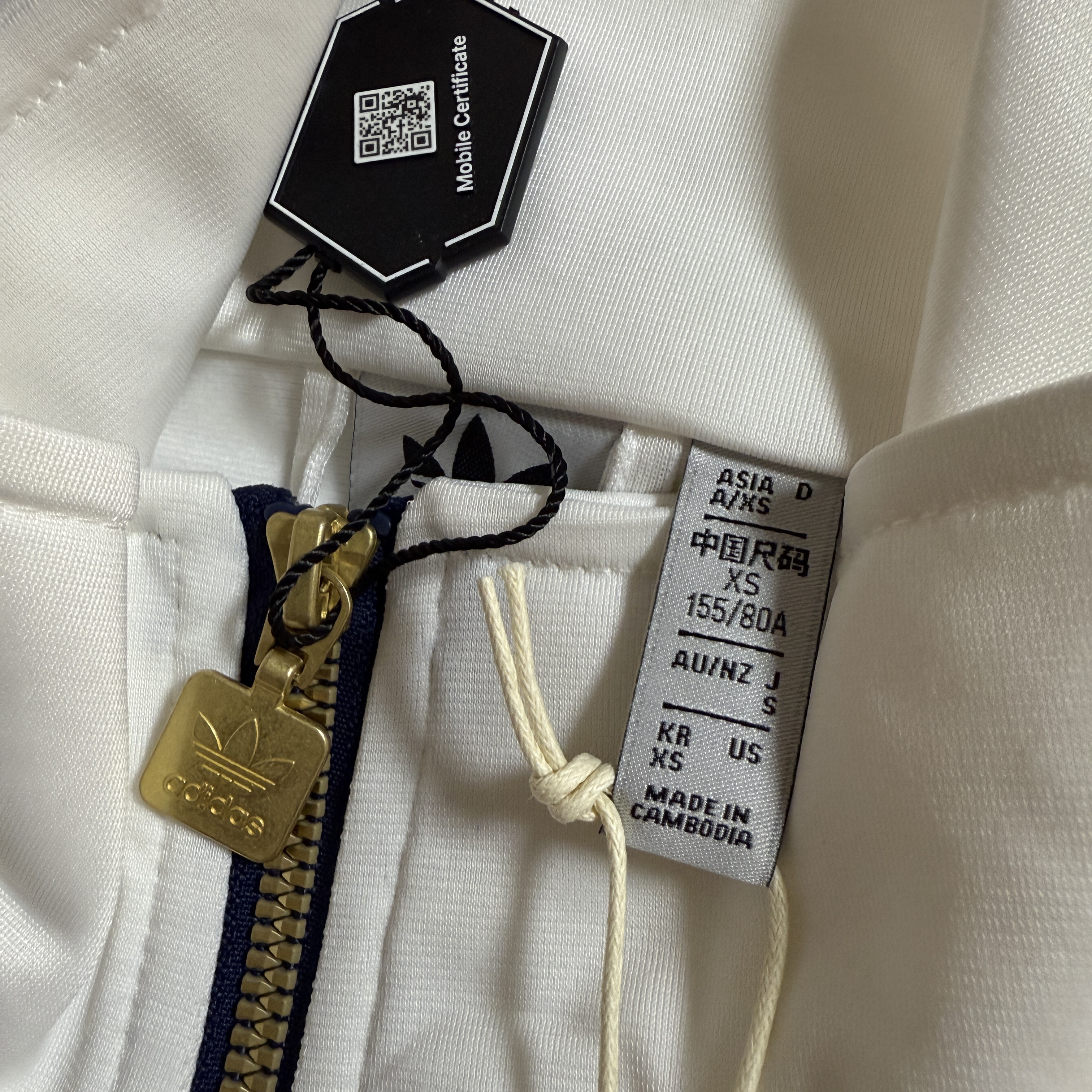(W) Adidas Firebird Badge Track Top Cloud White - KR Sizing 착용 스타일 - 2