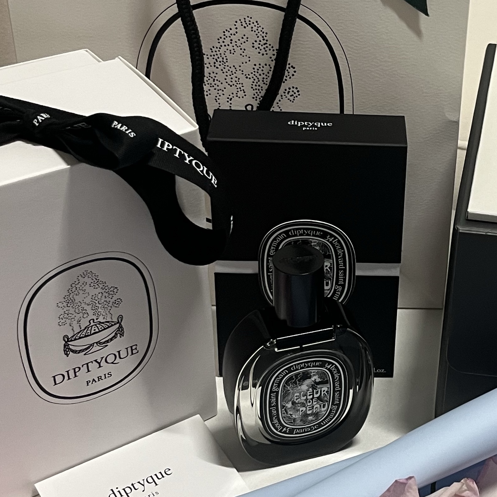 Diptyque Fleur De Peau Eau De Parfum 75ml 착용 스타일