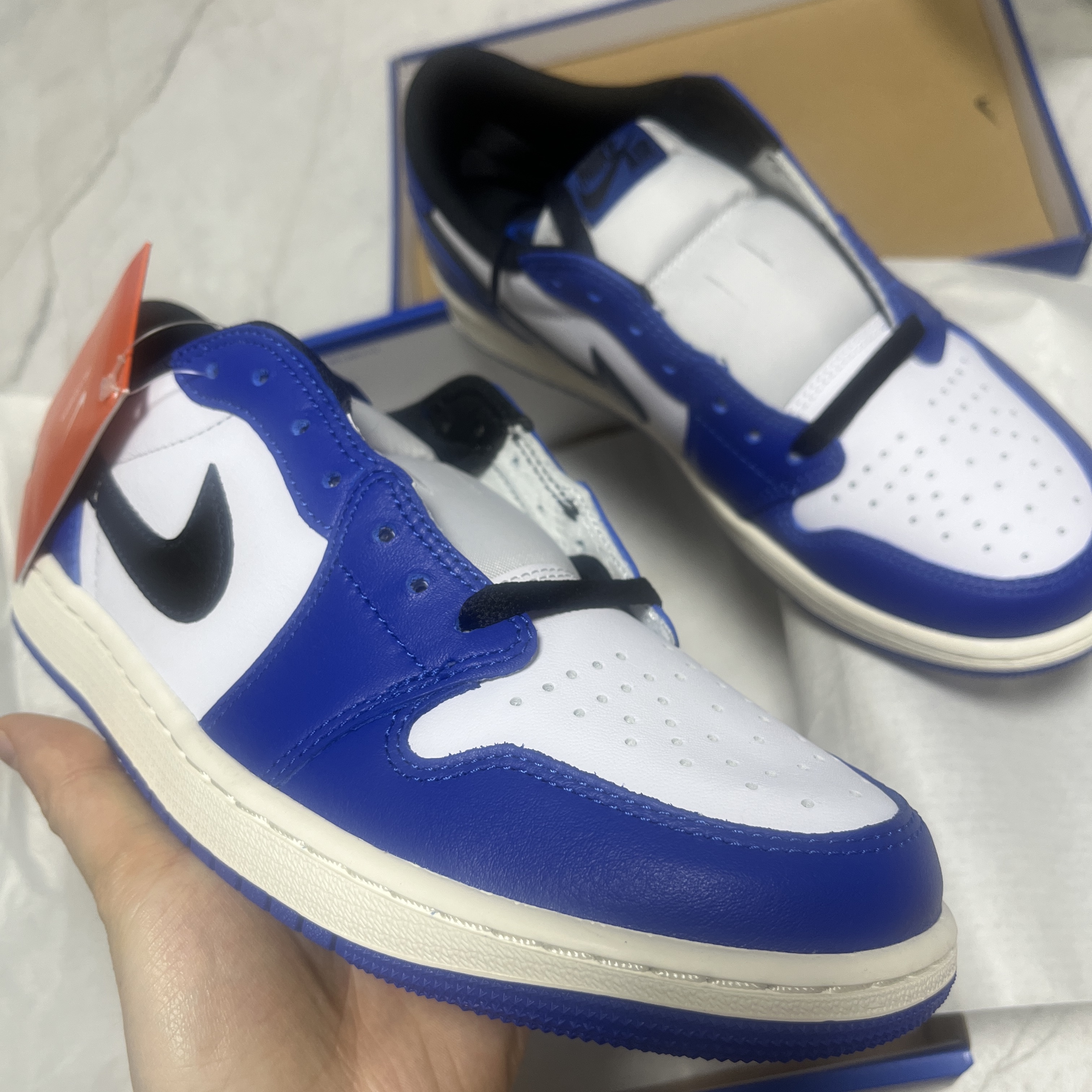 Jordan 1 Retro Low OG Game Royal 착용 스타일