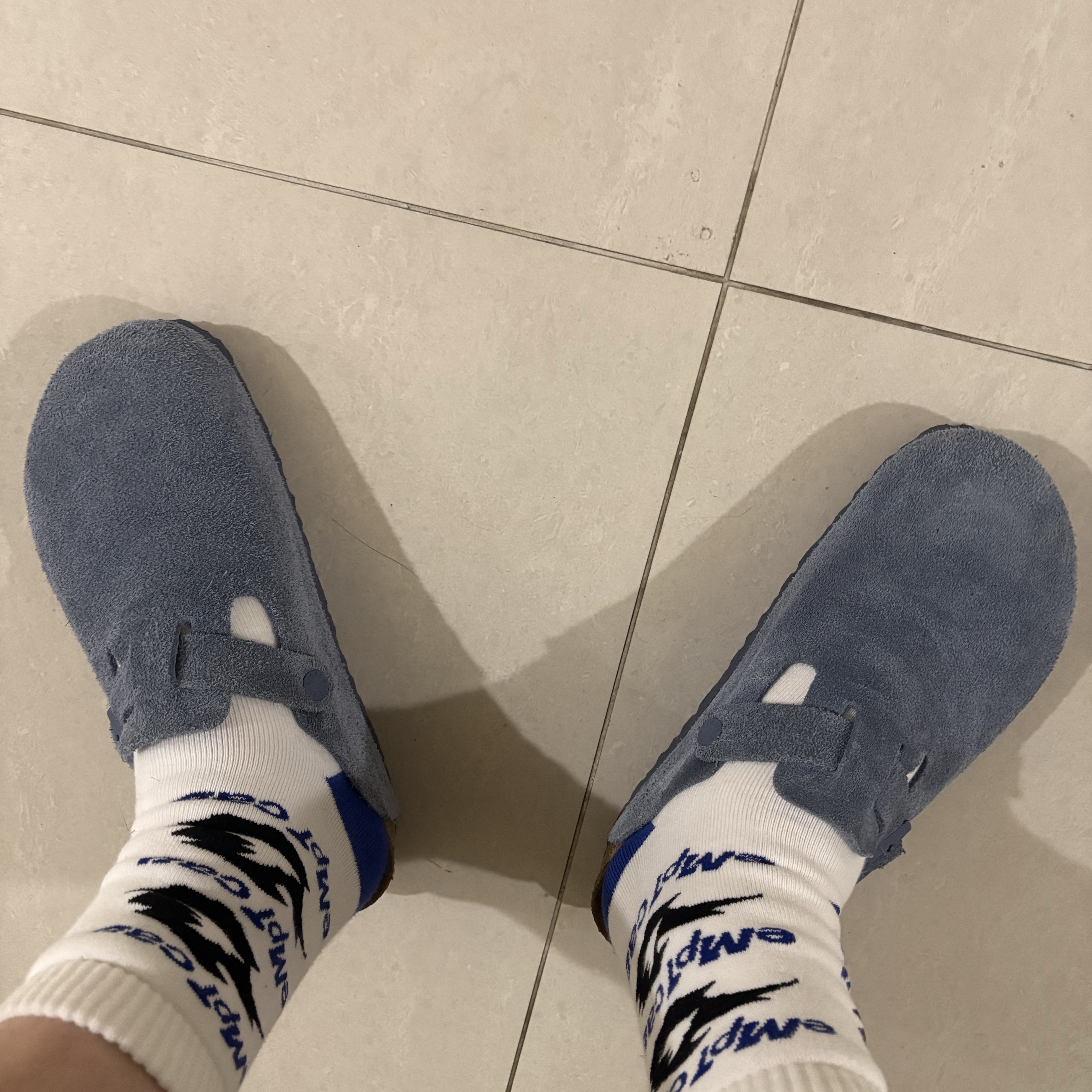 Cav Empt eMpT cav Fire Socks White - 25SS, Birkenstock Boston Suede Leather Elemental Blue - Narrow 착용 스타일