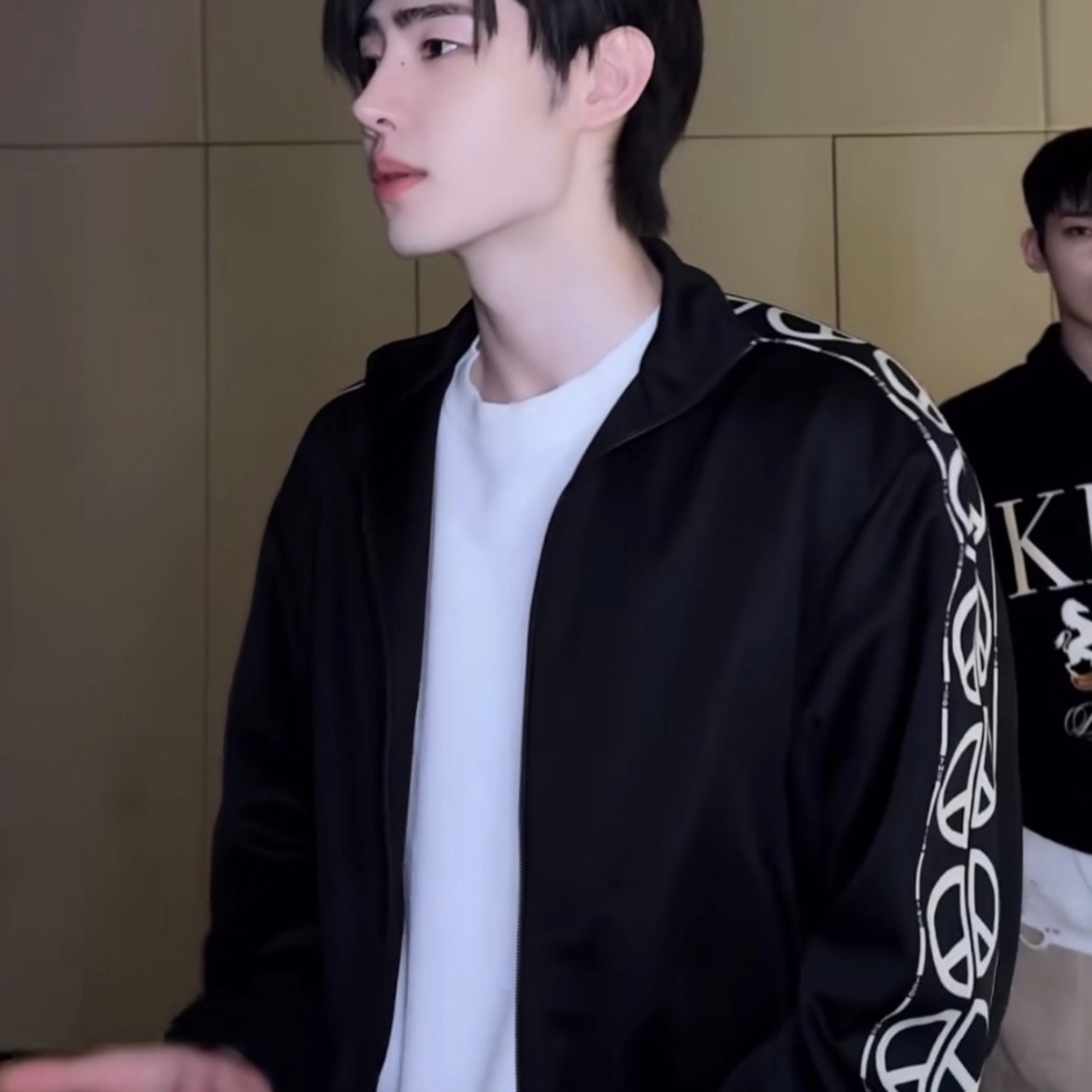 Kapital Smooth Jersey TH.D.D. Track Jacket Black 착용 스타일 - 1