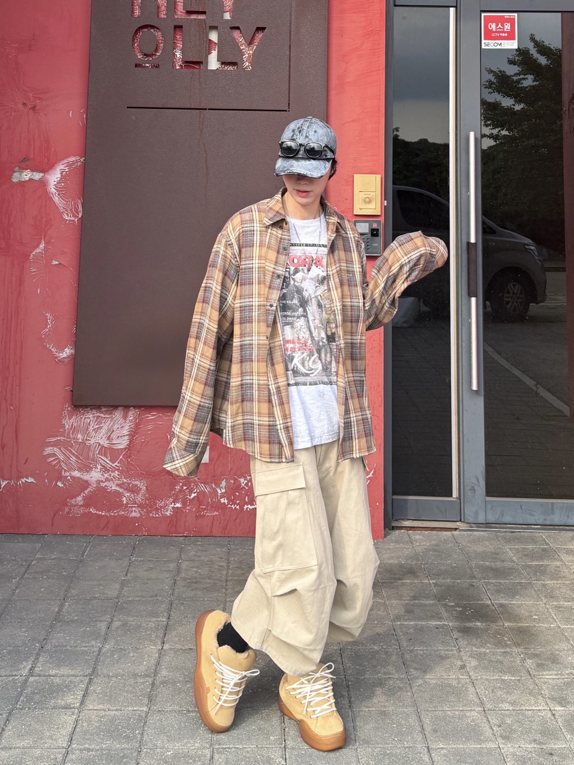 ERL Vamp Skate Shoe Natural Brown, ERL Vamp Skate Shoe Pirate Black 착용 스타일 - 4