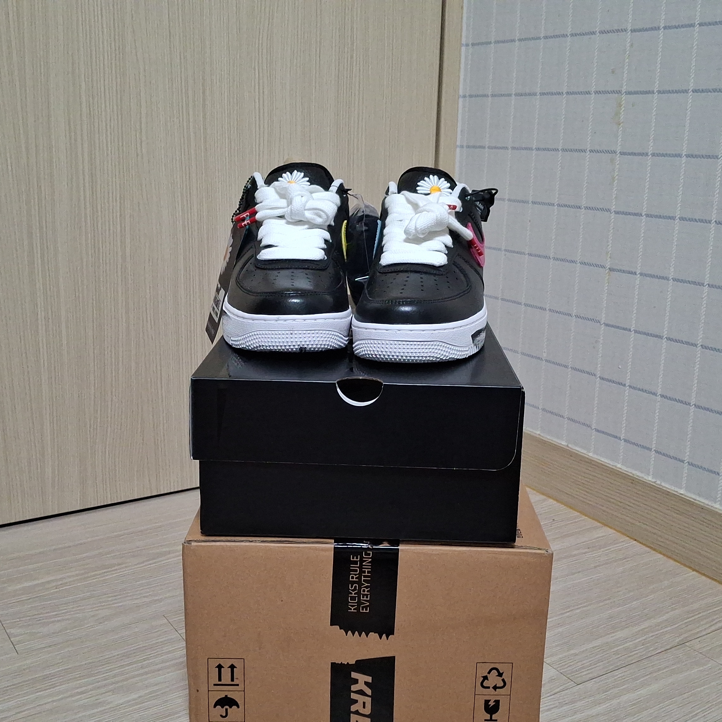 Nike x Peaceminusone Air Force 1 Low Para-Noise 3.0 Black and Multicolor 착용 스타일 - 2