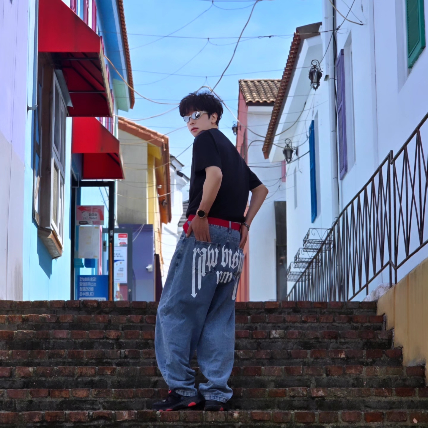 Diesel Dx1446 Red Enamel Stainless Steel Chain Necklace Silver, Supreme Rowlf T-Shirt Black - 24SS 착용 스타일 - 3