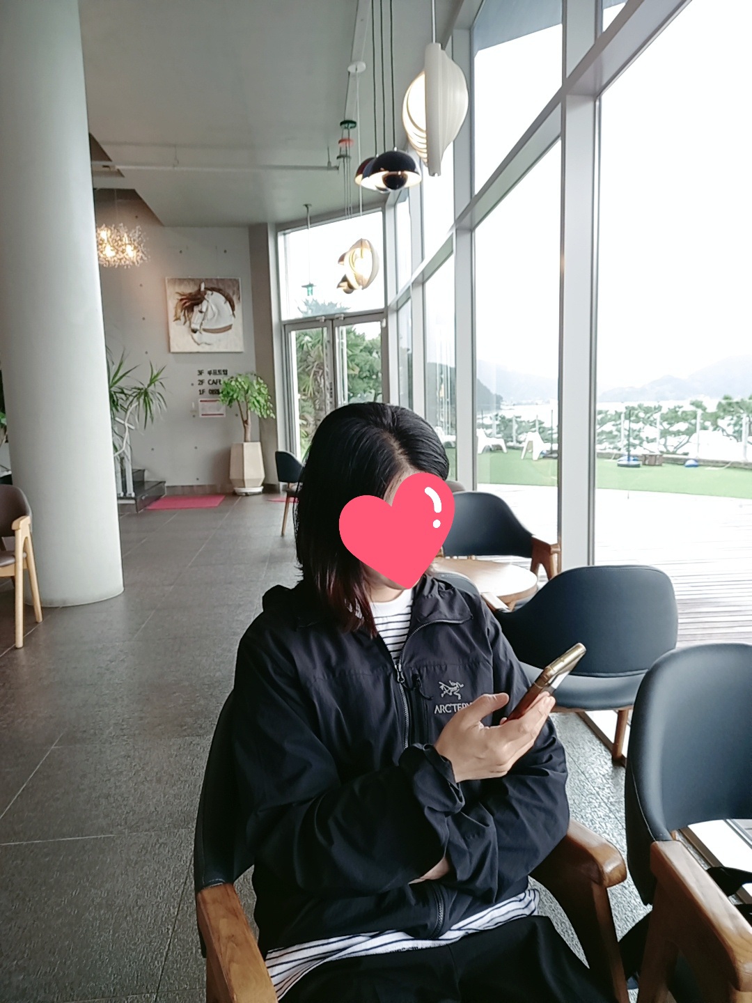 Arc'teryx Squamish Hoody Black 착용 스타일 - 1
