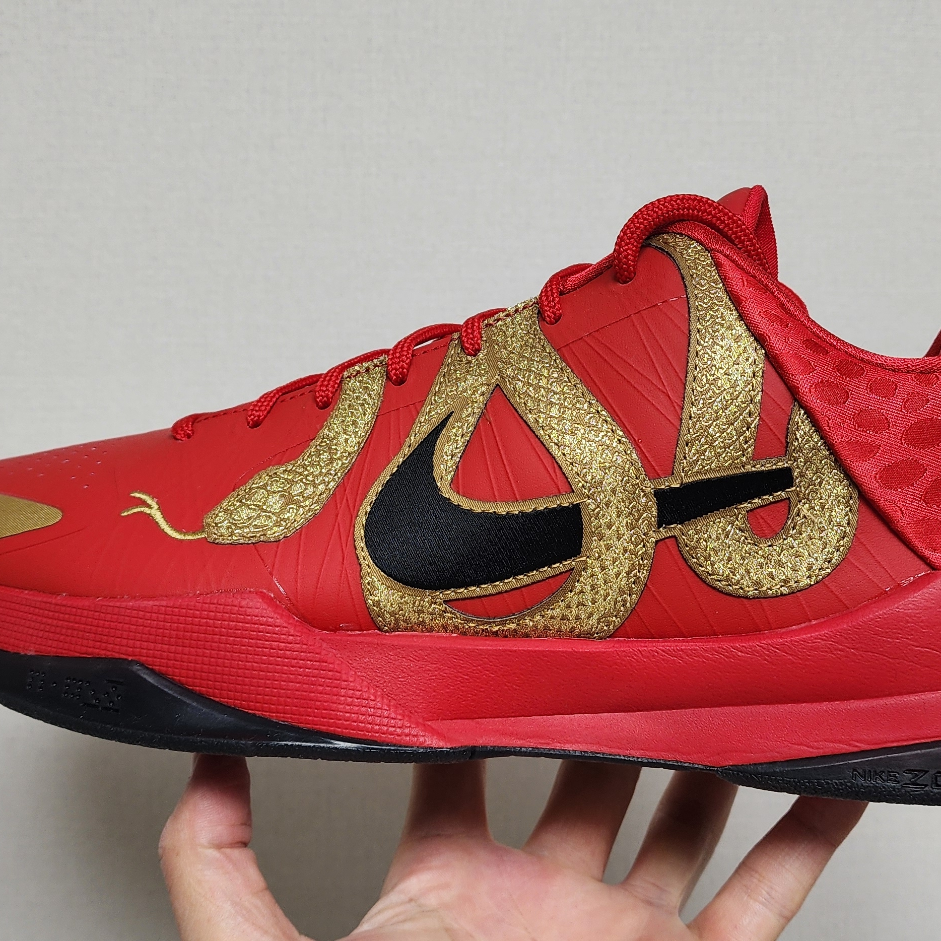 Nike Kobe 5 Protro Year of the Mamba University Red 착용 스타일
