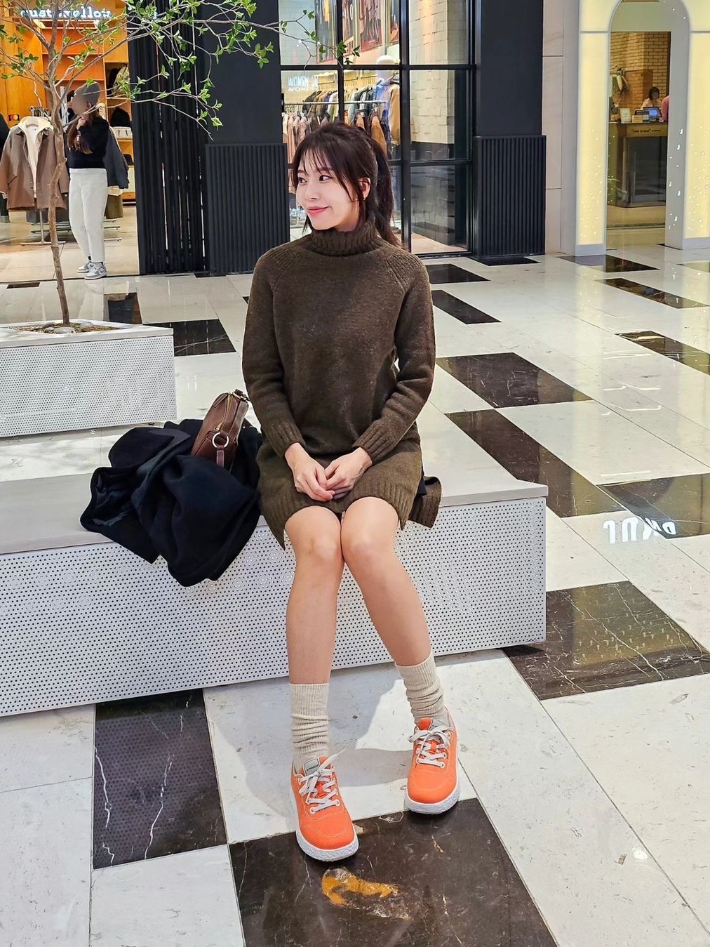 [6% 적립] LeMouton Mate Orange 착용 스타일 - 2