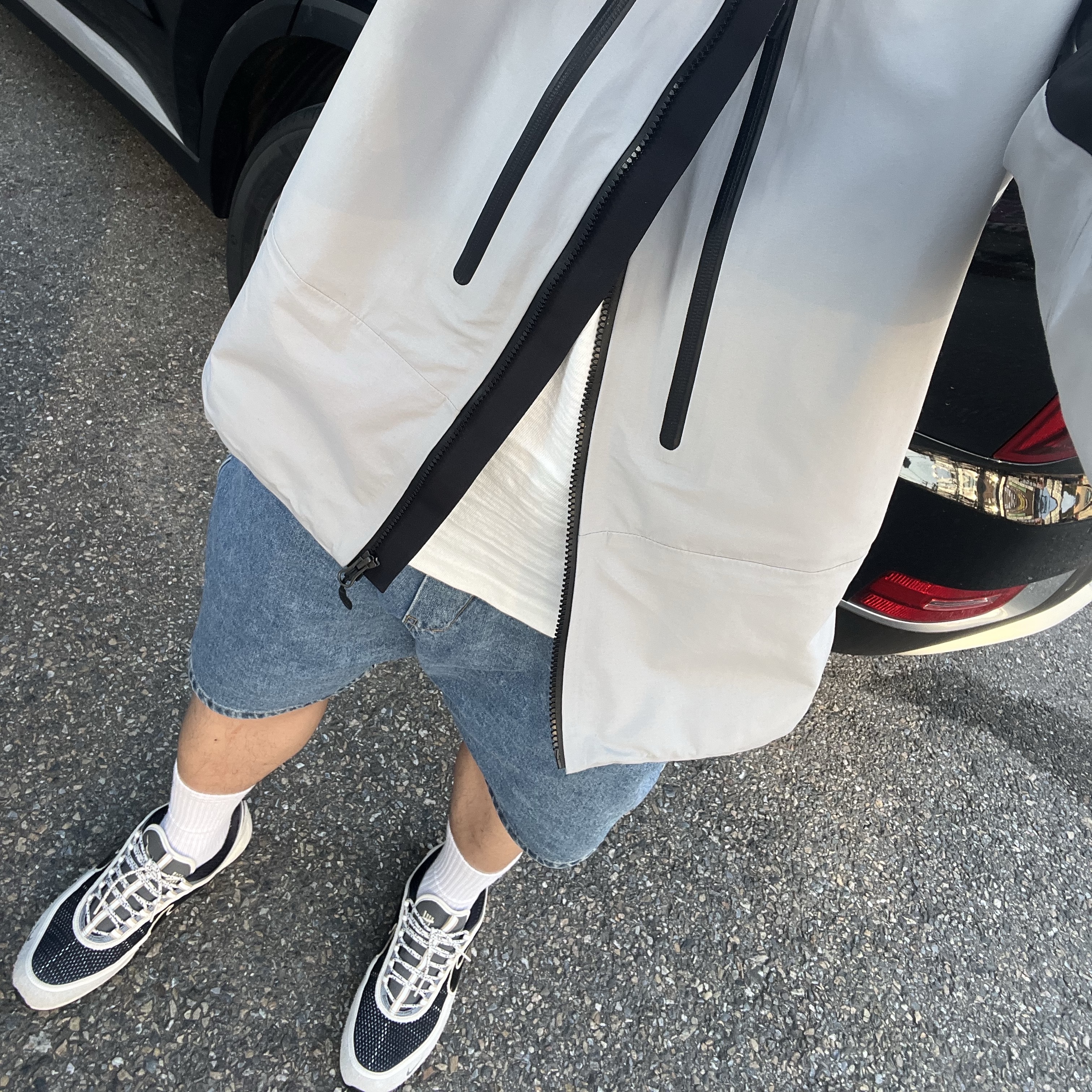 Nike x Undefeated Air Zoom Spiridon Phantom Black, Human Made Graphic T-Shirt #17 White 착용 스타일 - 2
