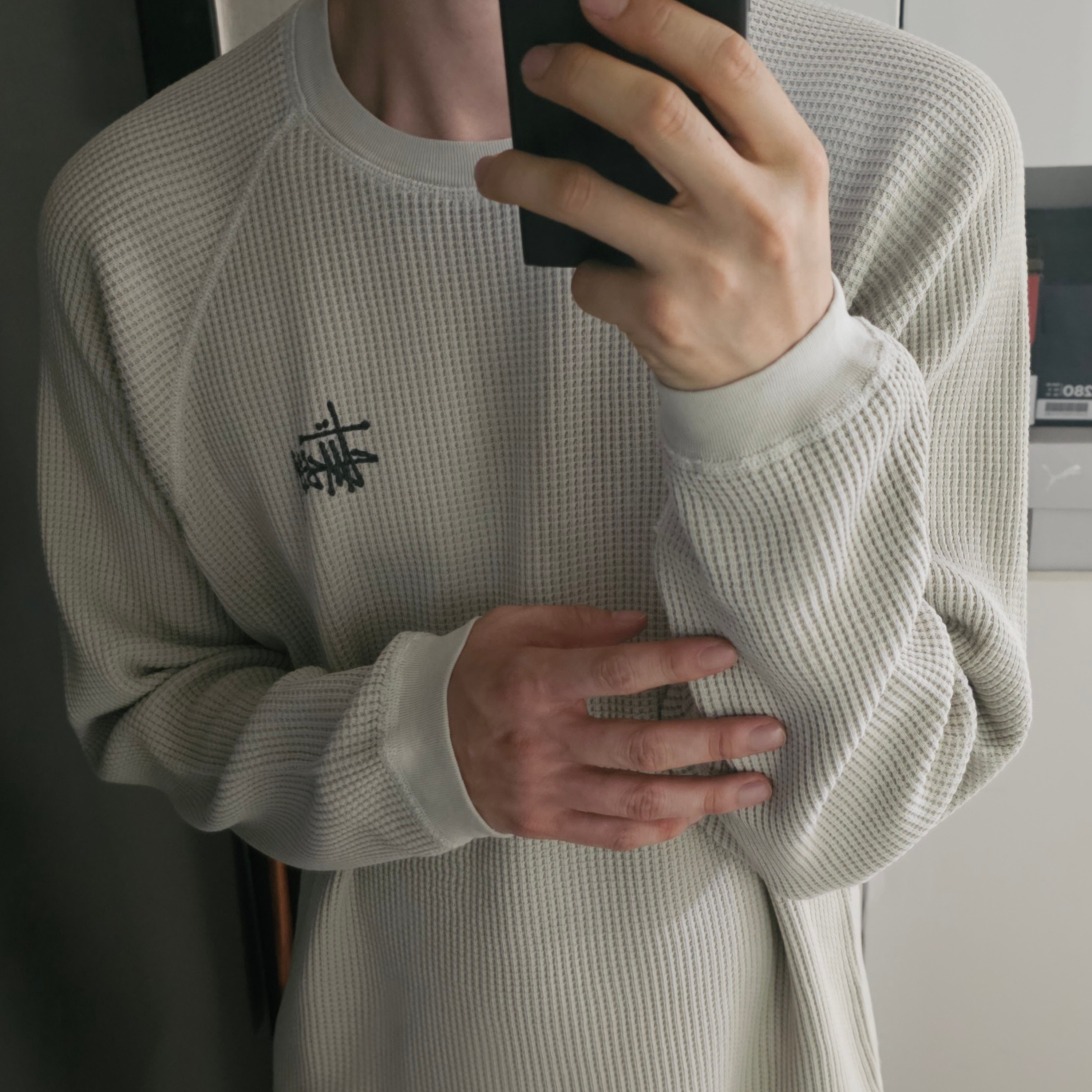 Stussy Raglan Thermal LS Crew Bone 착용 스타일 - 1