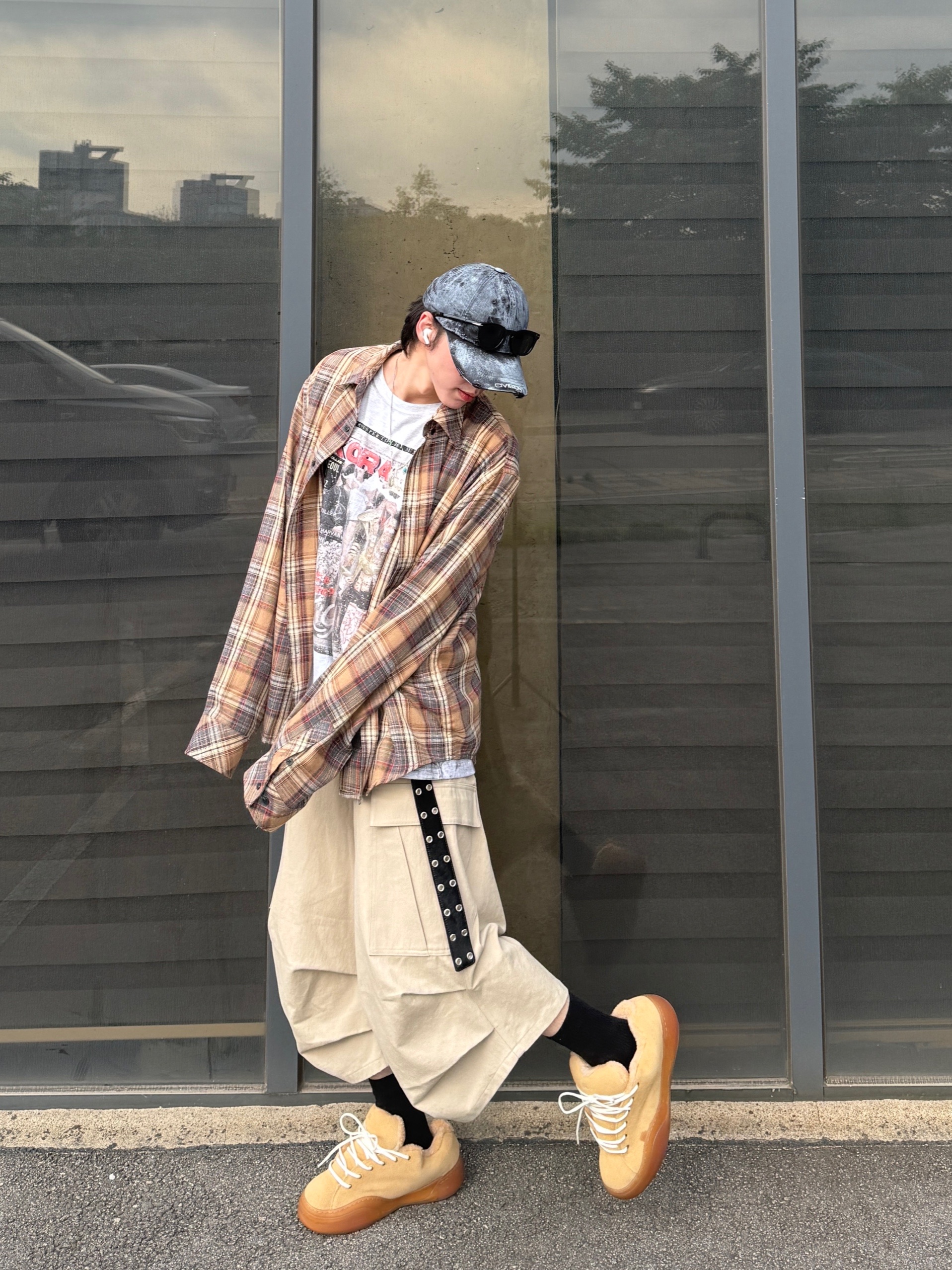 ERL Vamp Skate Shoe Natural Brown, ERL Vamp Skate Shoe Pirate Black 착용 스타일 - 2