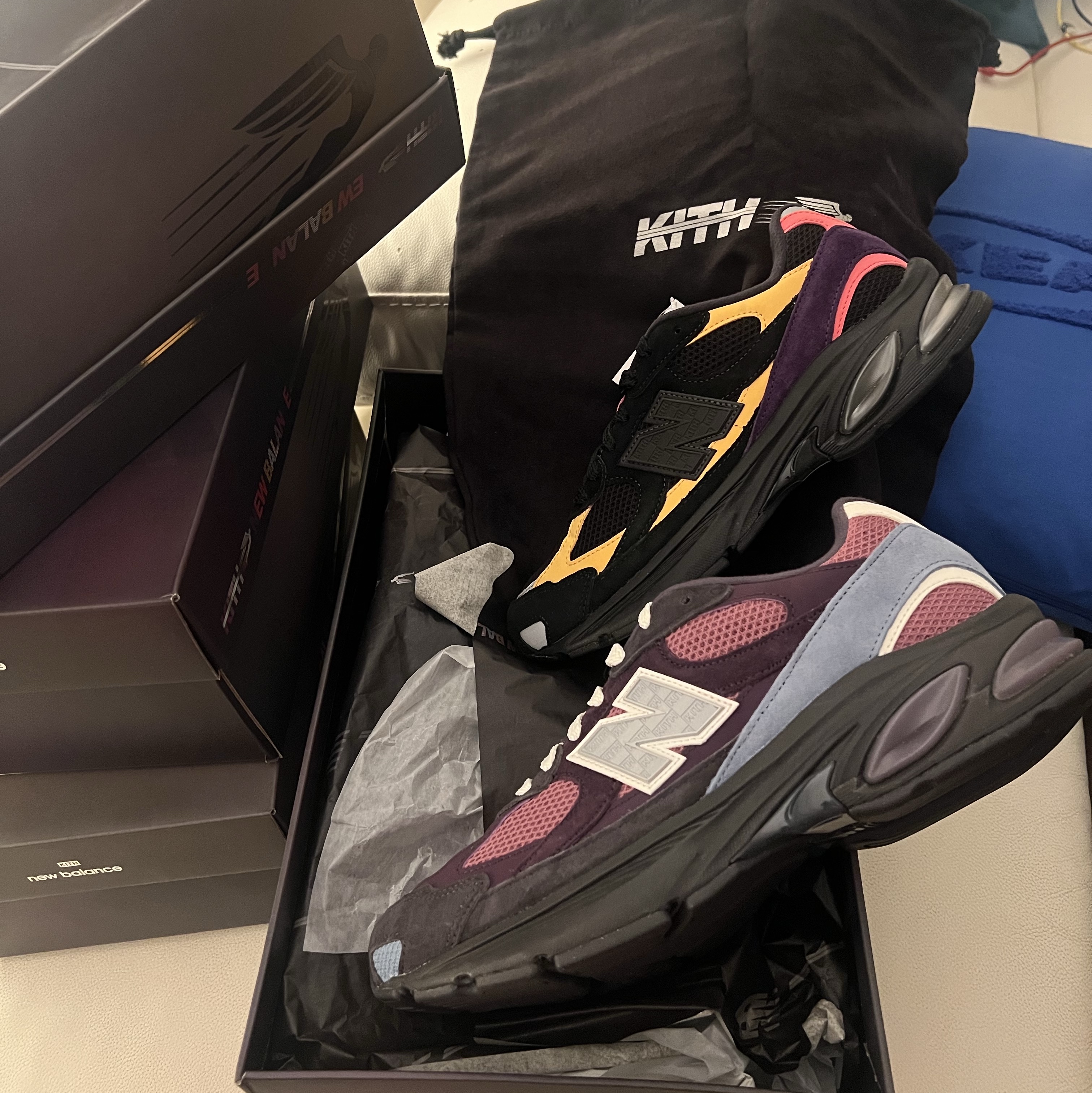 New Balance x Ronnie Fieg 2010 Abzorb Black Yellow, New Balance x Ronnie Fieg 2010 Abzorb Purple Purple 착용 스타일 - 2