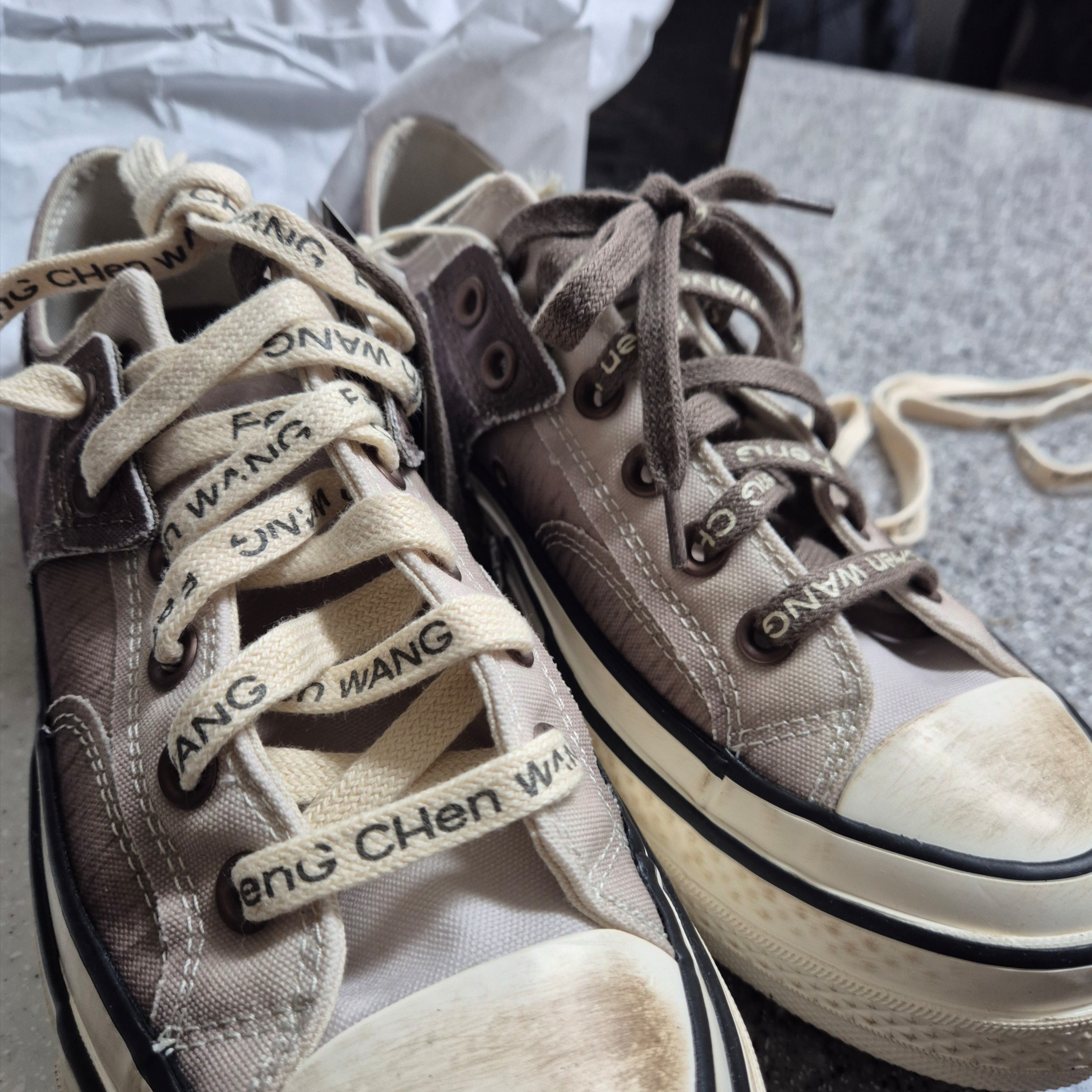 Converse x Feng Chen Wang Chuck 70 Ox 2-in-1 Brown 착용 스타일