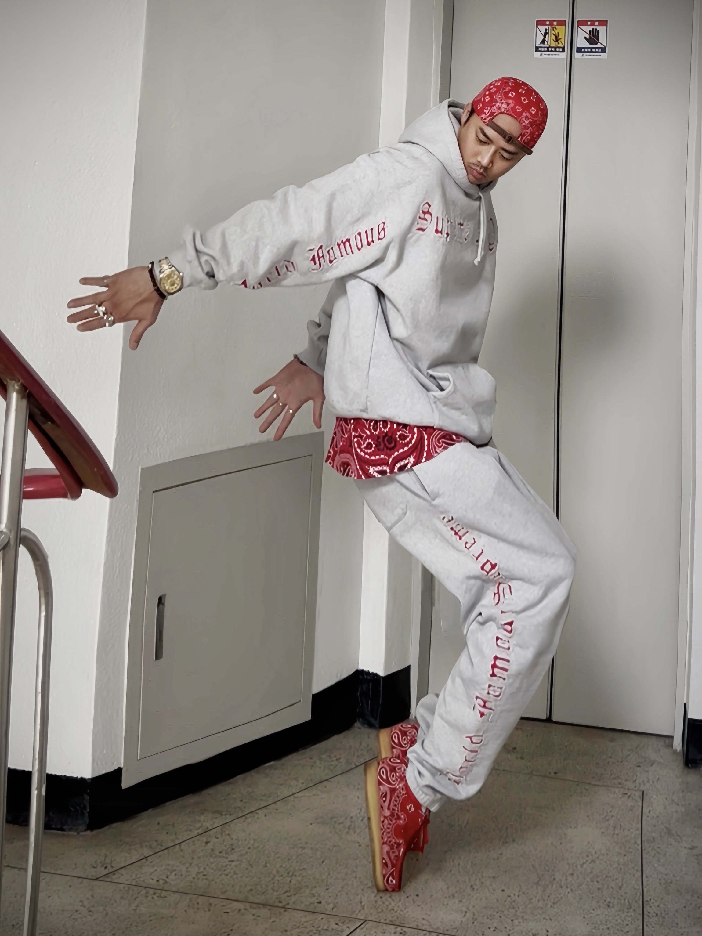 Supreme Bandana Camp Cap Red - 21SS, Supreme Small Box T-Shirt Red Bandana - 21SS 착용 스타일