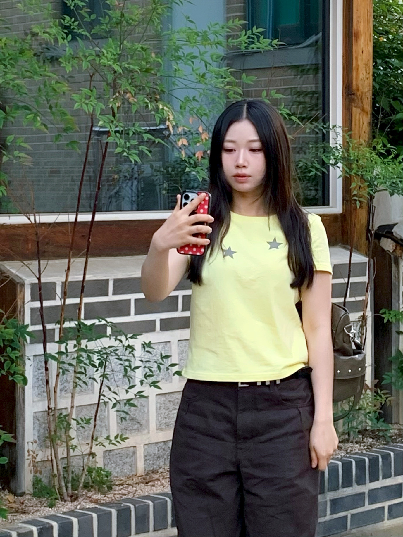 Thevinylhouse Star T-Shirt Yellow 착용 스타일 - 2