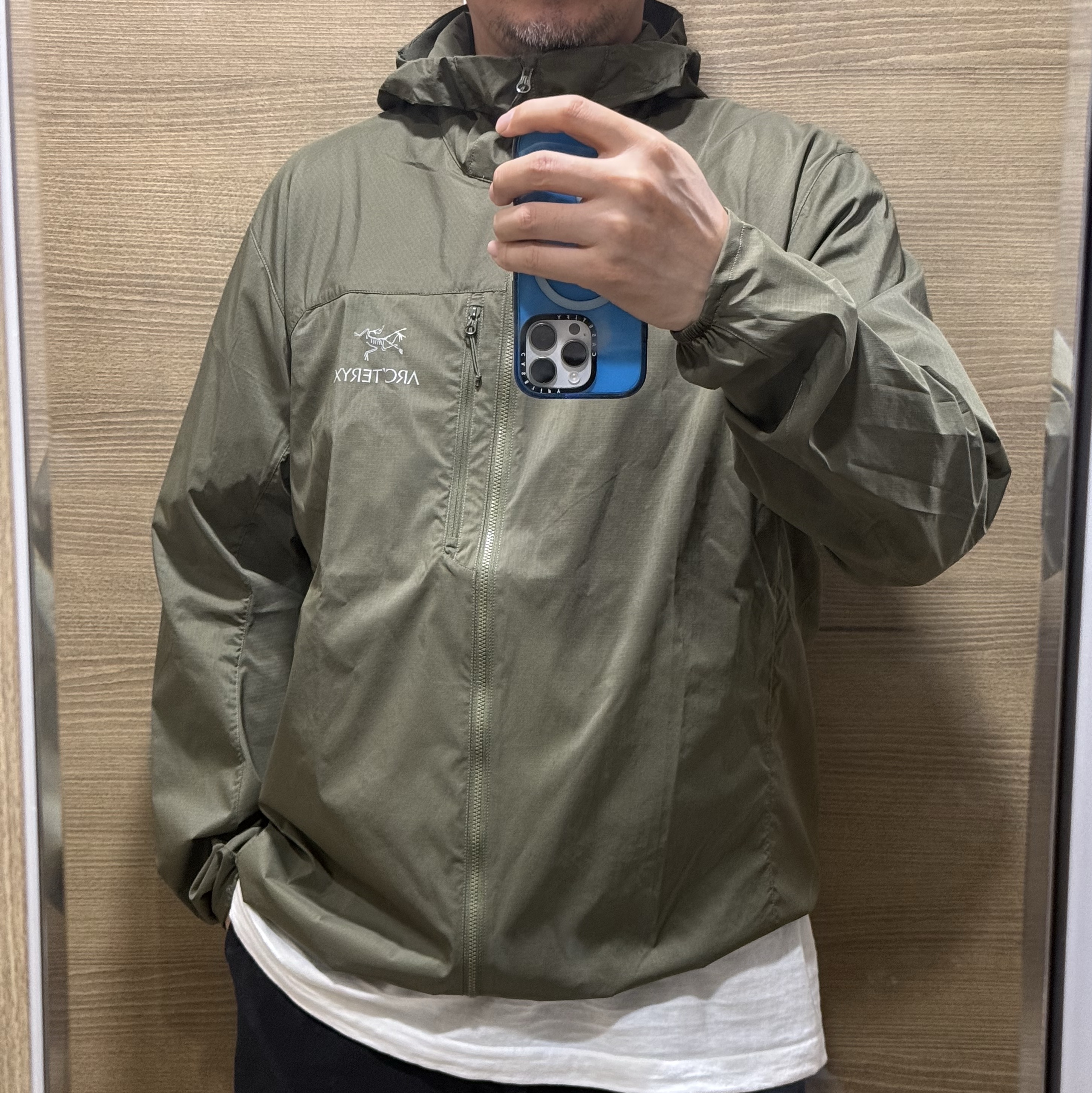 Arc'teryx Squamish Hoody Tatsu 착용 스타일
