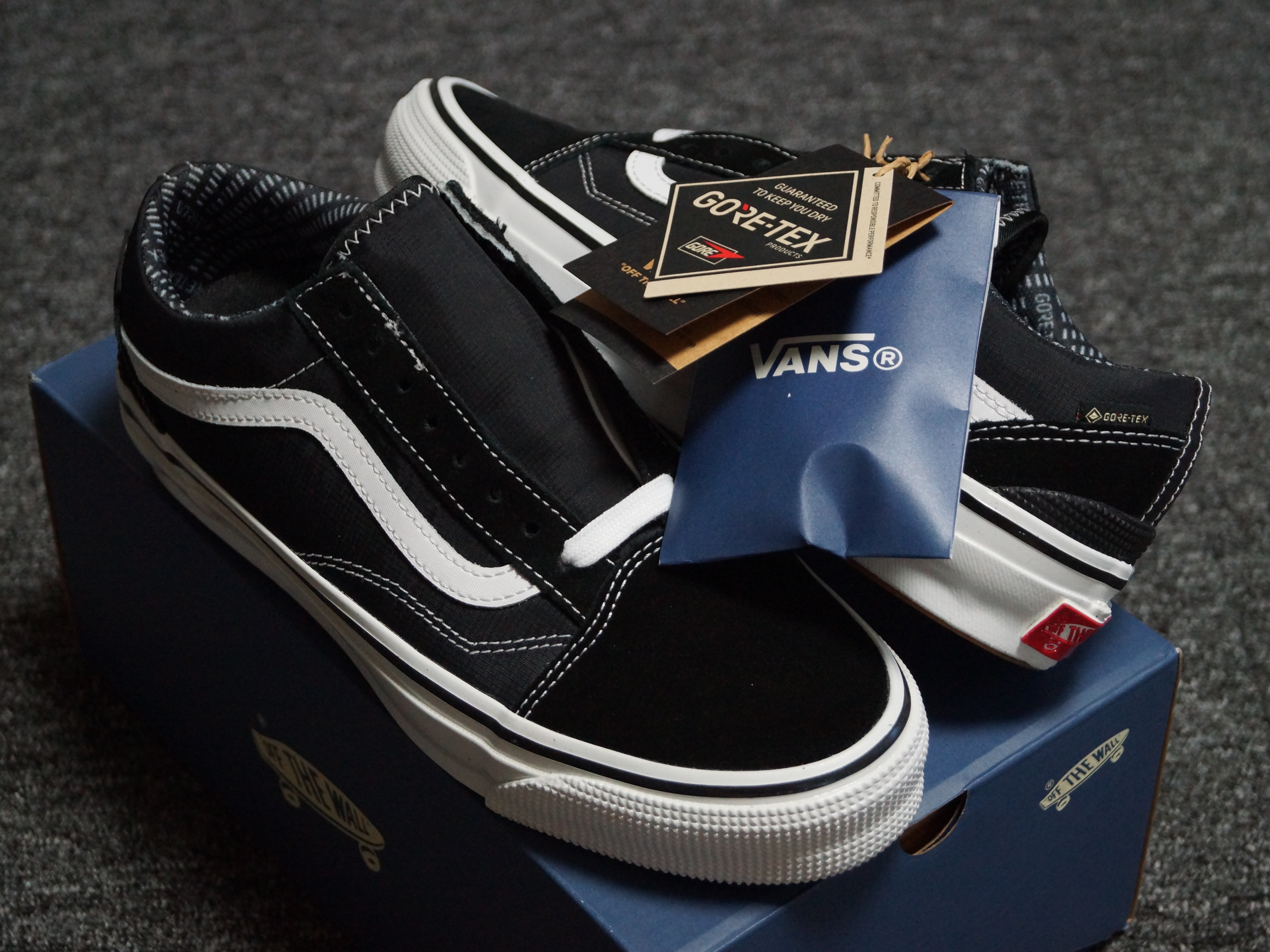 Vans Premium Old Skool Gore-Tex Black 착용 스타일
