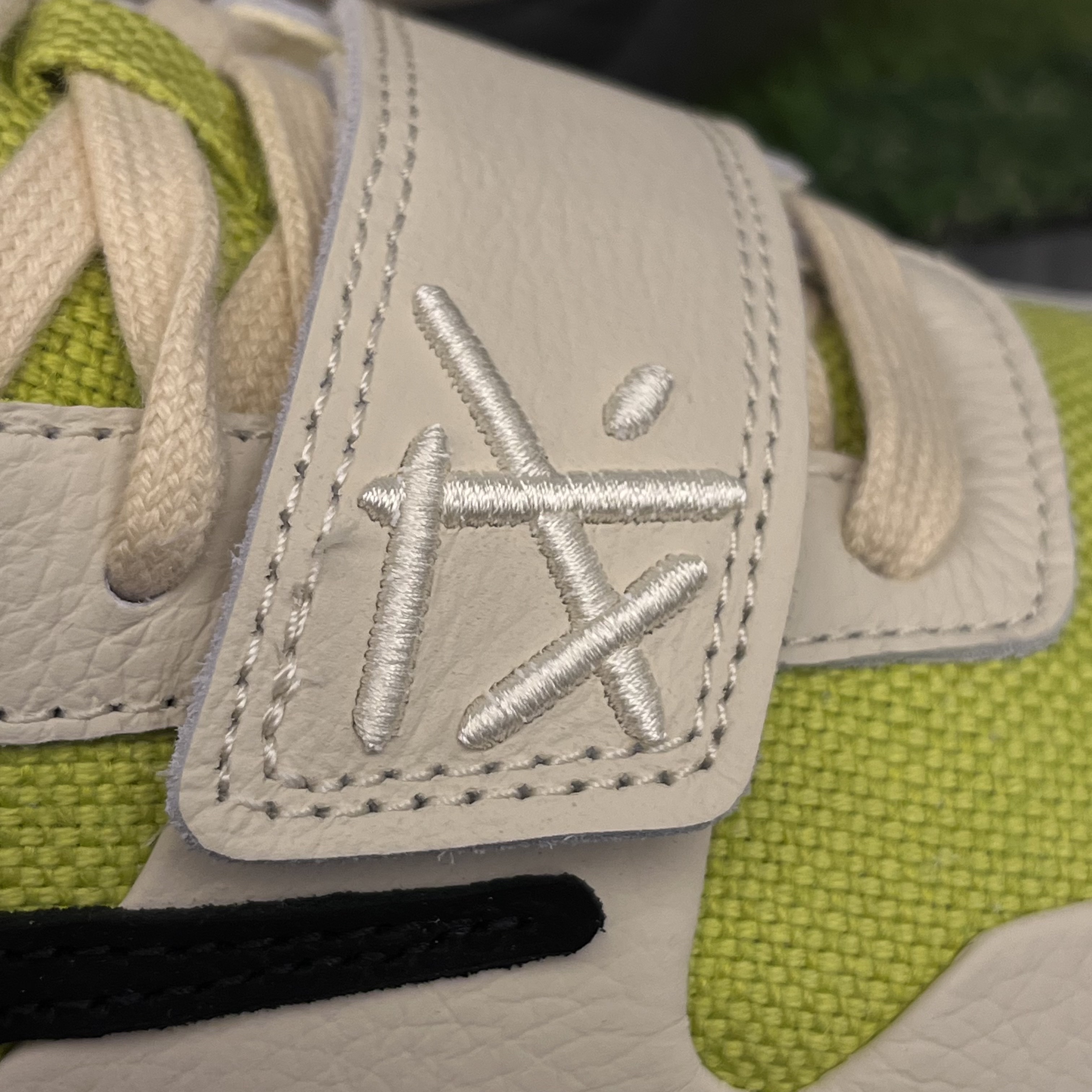 Jordan x Travis Scott Jumpman Jack TR Bright Cactus 착용 스타일 - 2