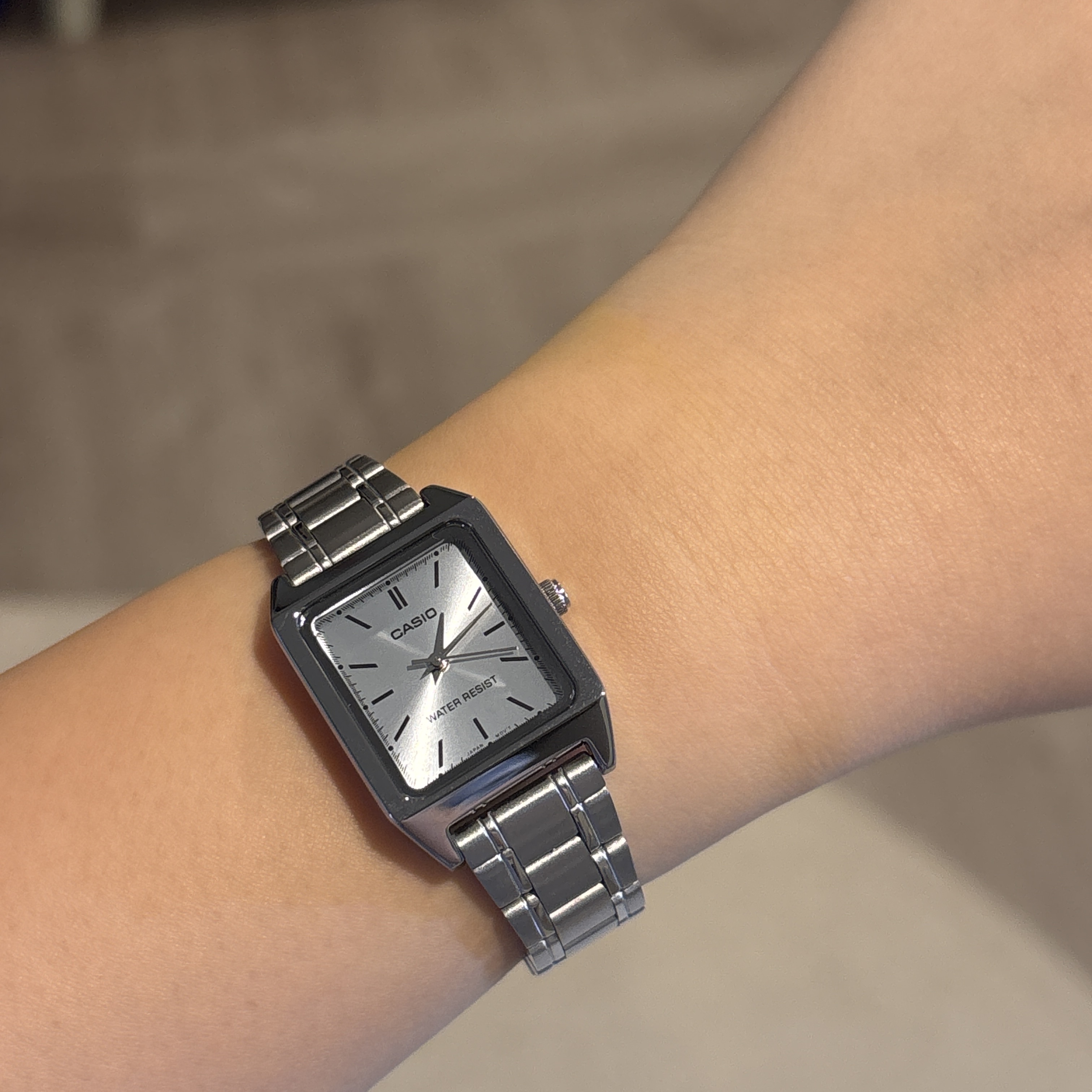 Casio LTP-V007D-2E 착용 스타일 - 4