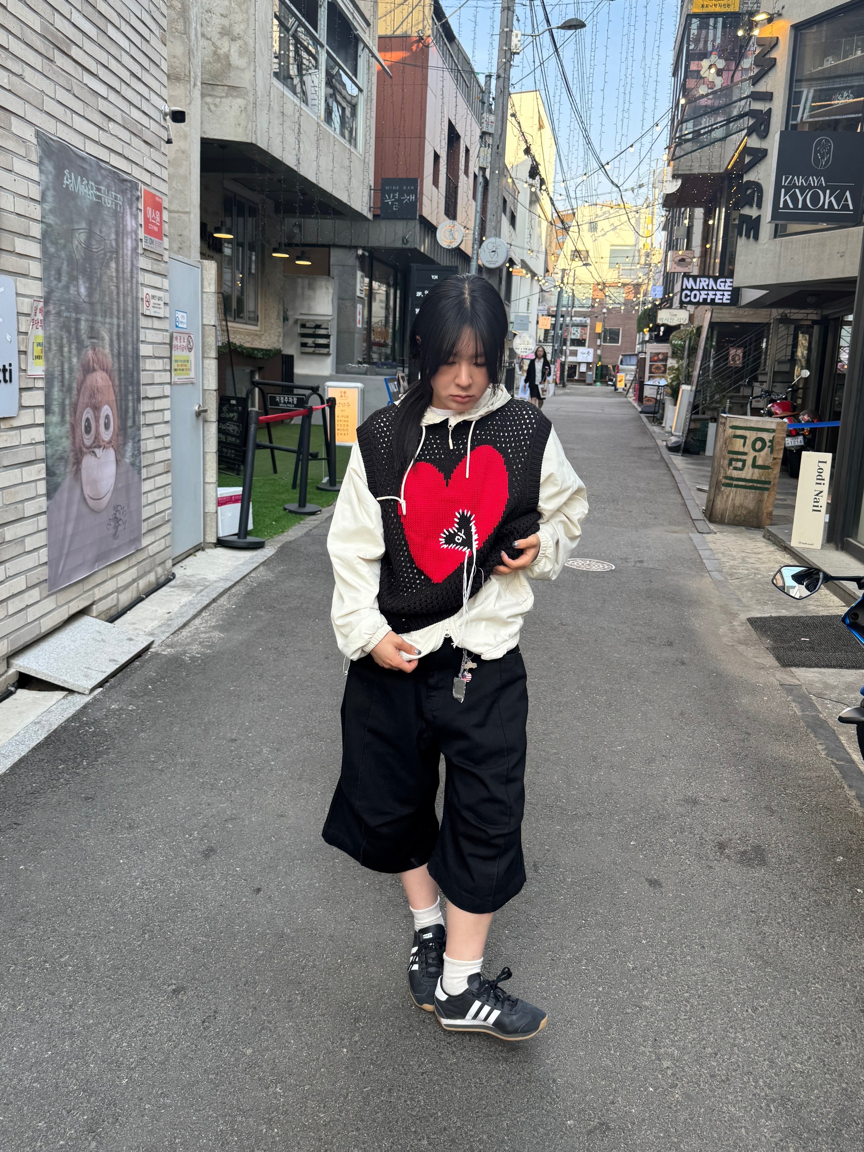 Adidas Country OG Core Black Cloud White 착용 스타일