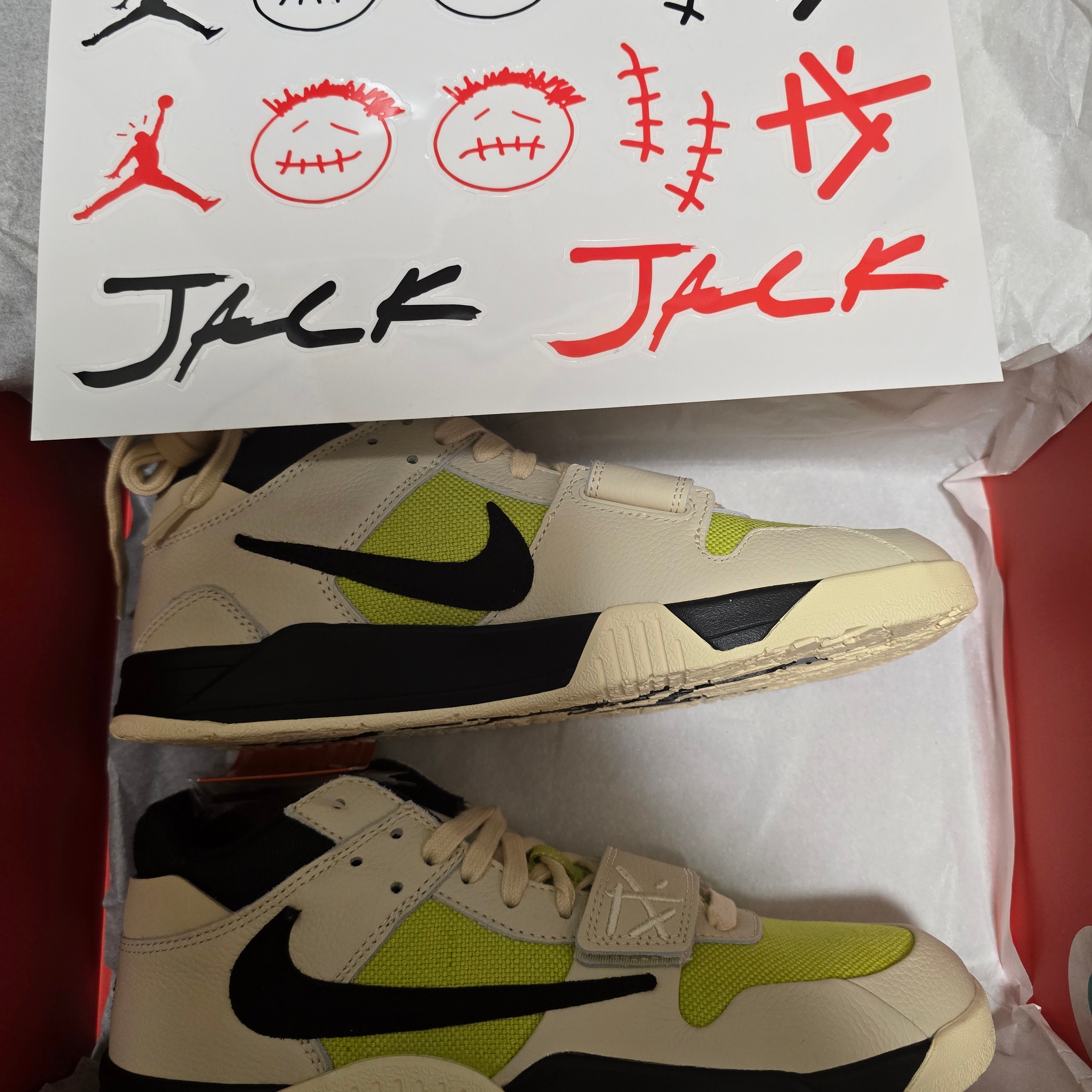 Jordan x Travis Scott Jumpman Jack TR Bright Cactus 착용 스타일