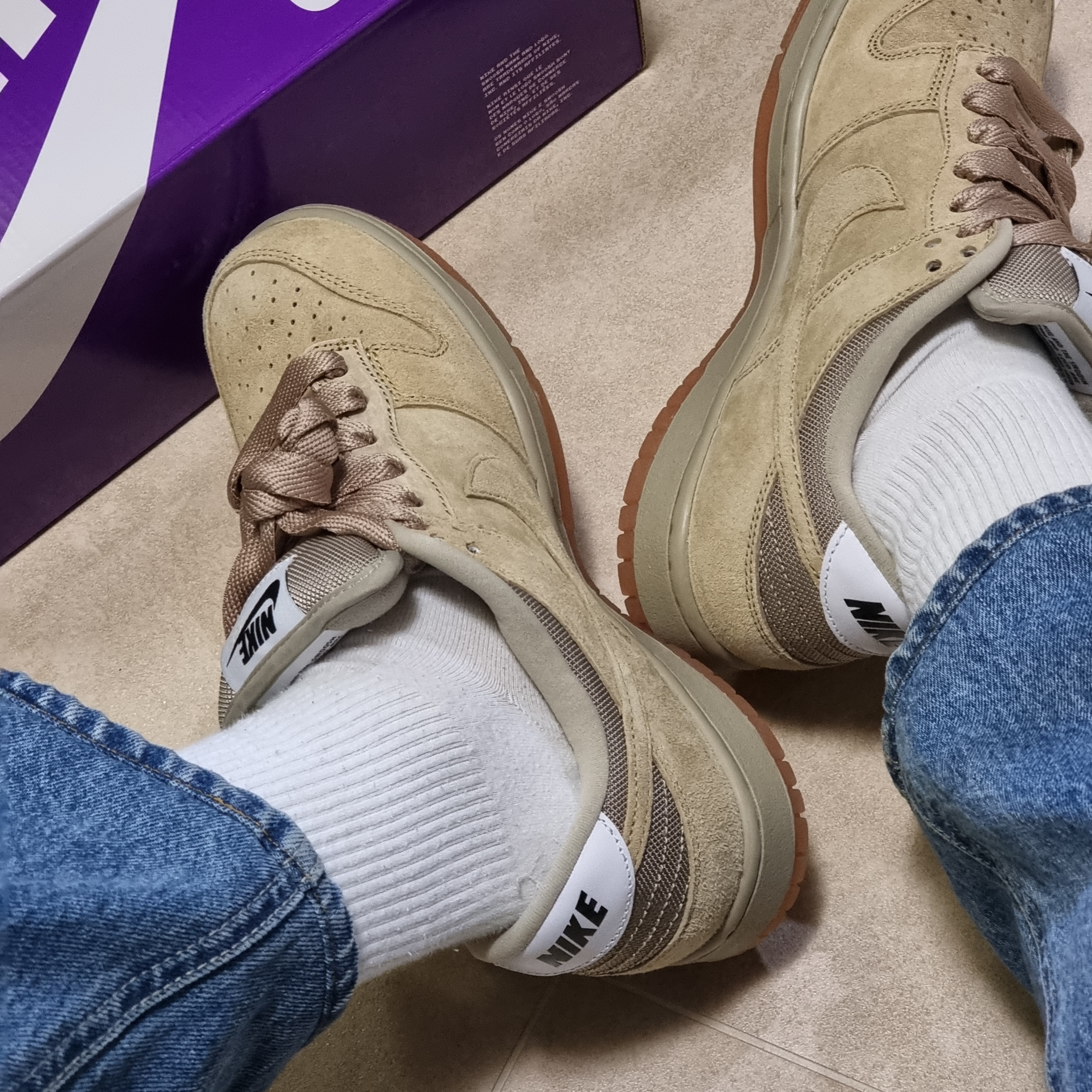 Nike SB Dunk Low Pro B Parachute Beige 착용 스타일