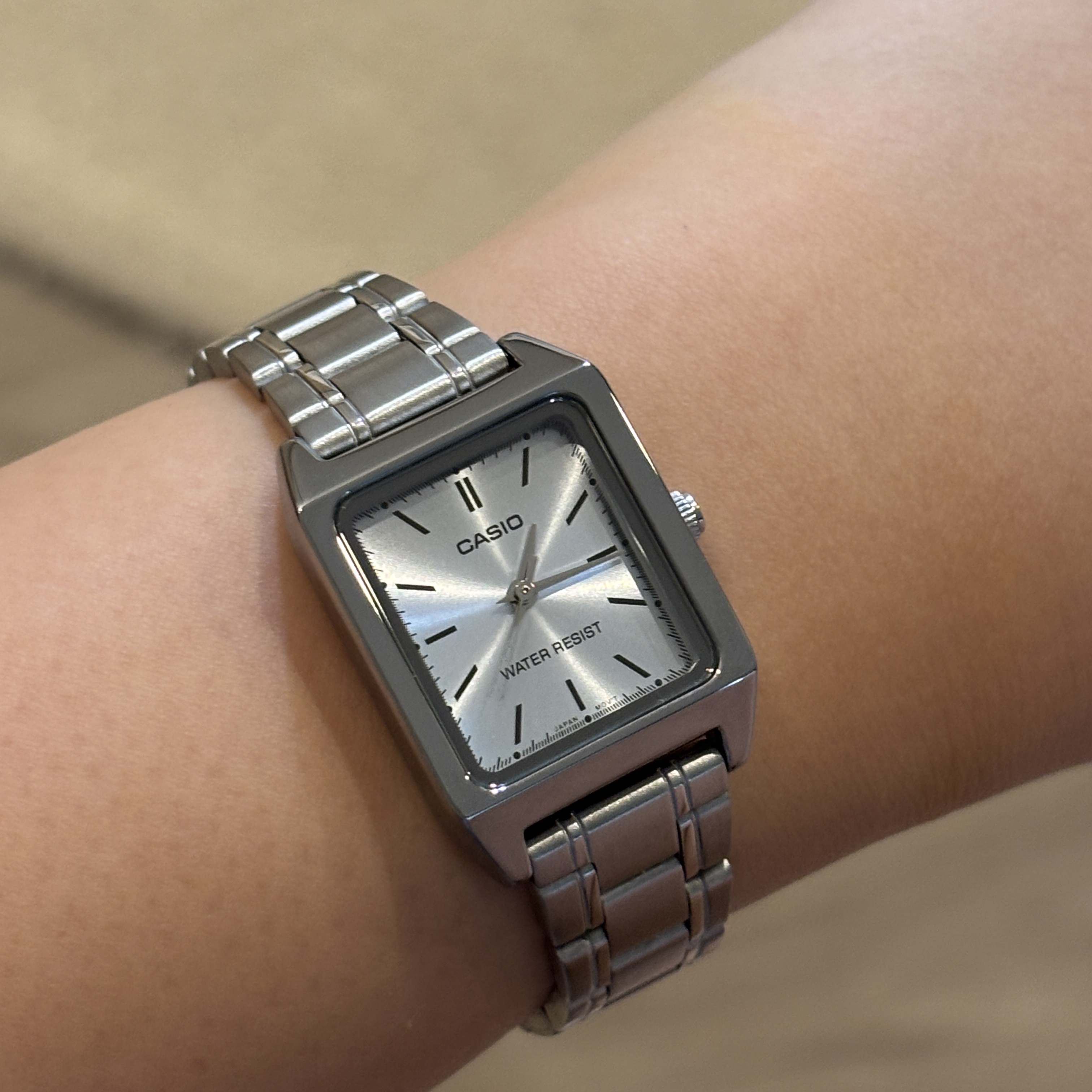 Casio LTP-V007D-2E 착용 스타일 - 3