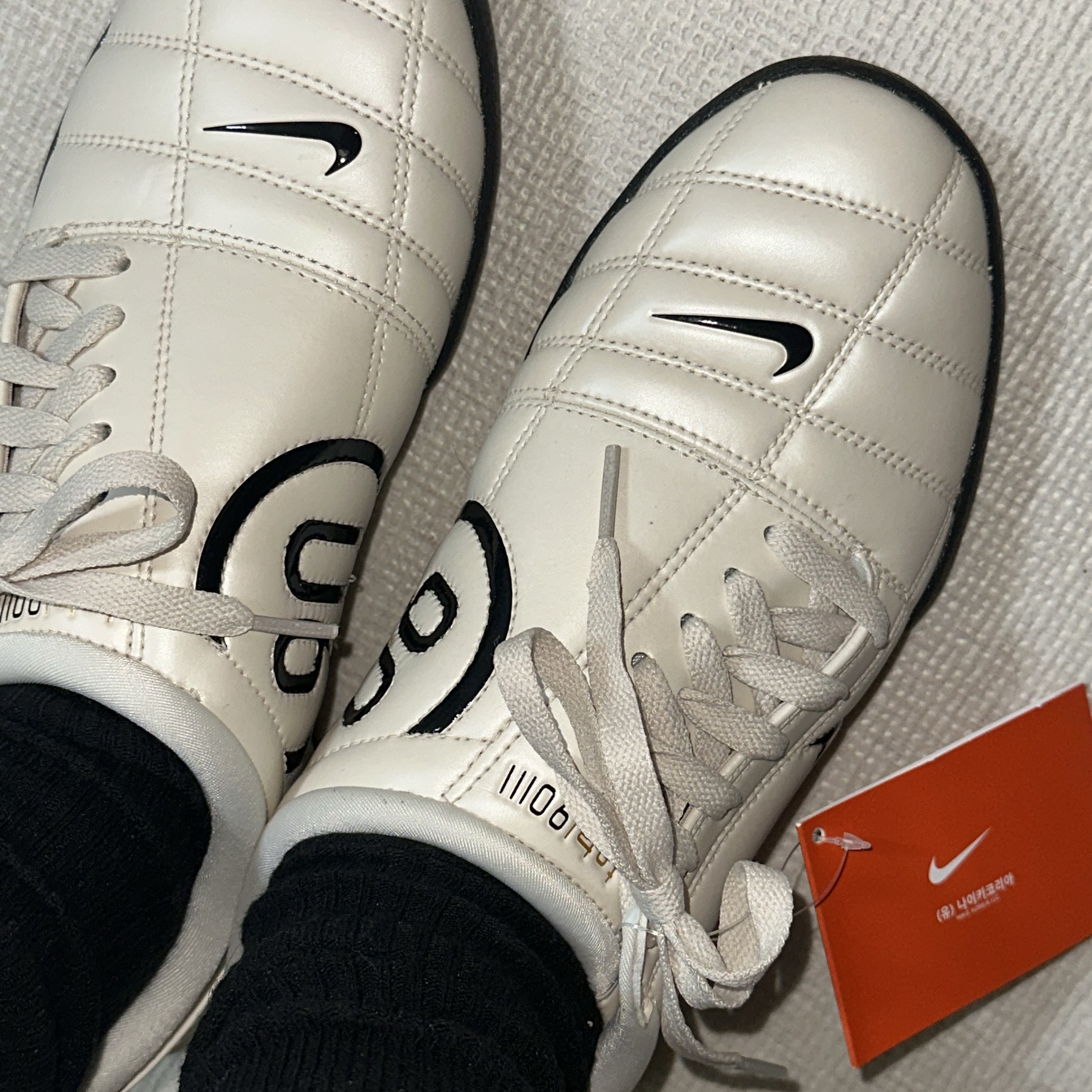 Nike Total 90 III SP Light Orewood Brown Black 착용 스타일 - 1