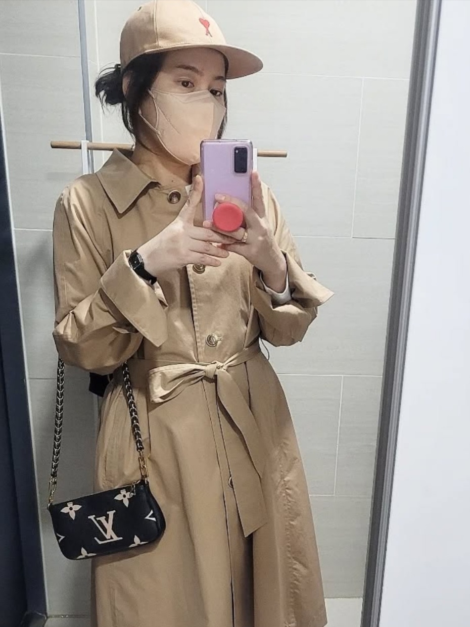 AMI de Coeur Embroidery Cap Vanilla, Louis Vuitton Multi Pochette Accessoires Monogram Empreinte Black 착용 스타일 - 1