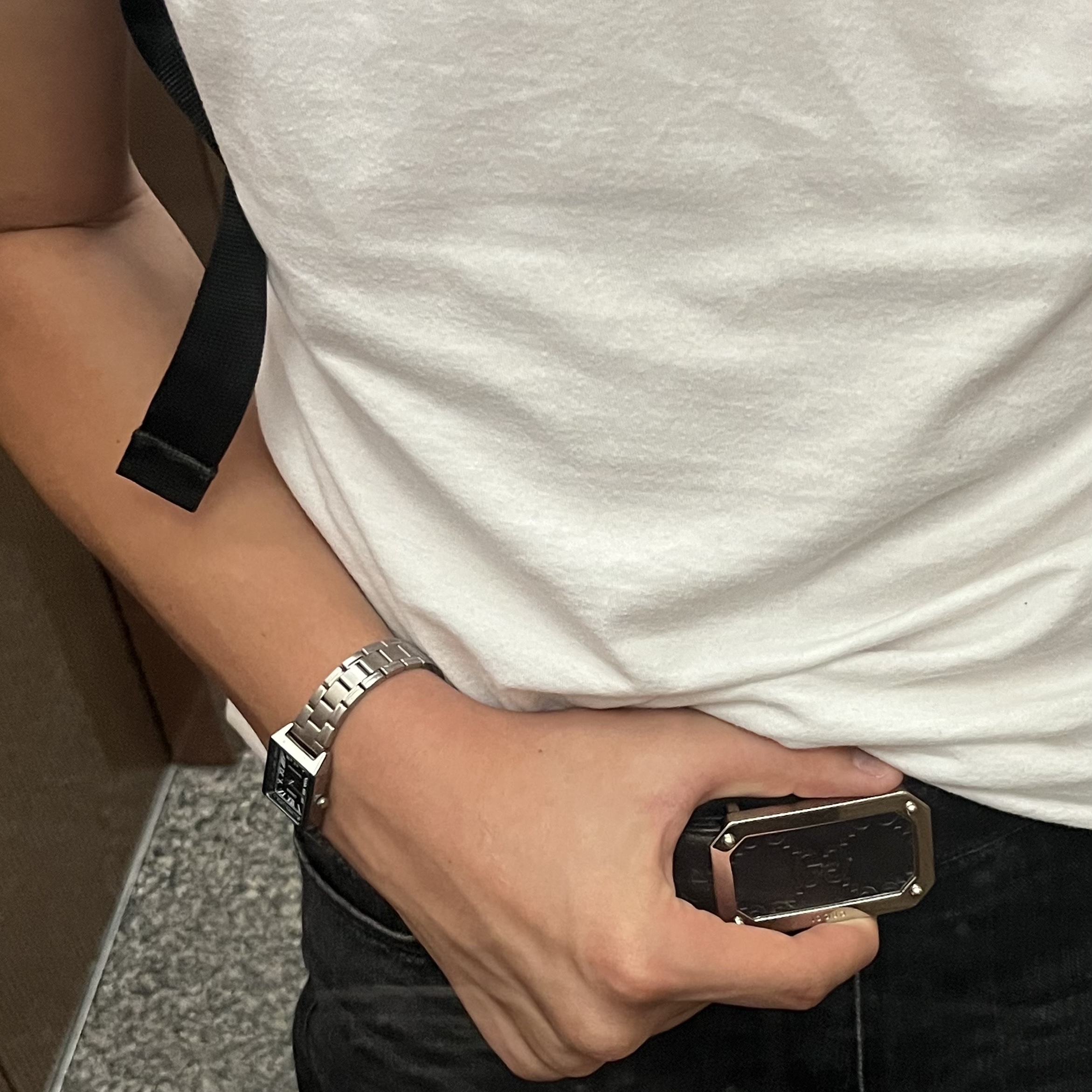 Gucci Signature Leather Belt Black Gucci Signature Leather, Casio LTP-V007D-1B 착용 스타일