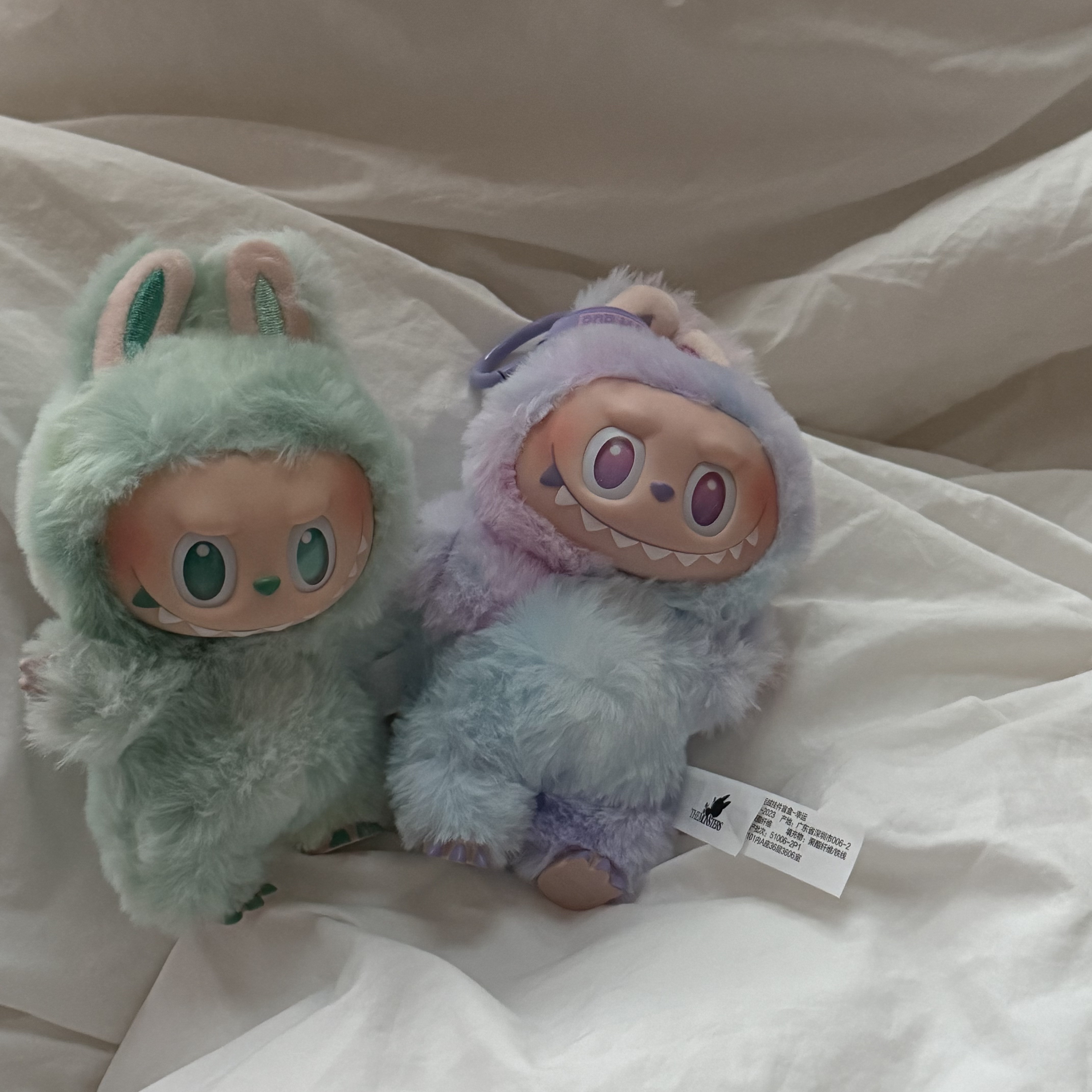 Pop Mart Labubu The Monsters Highlight Series Sealed Case (1 Blind Box), Pop Mart Labubu The Monsters Highlight Series Sealed Case (6 Blind Boxes) 착용 스타일 - 2