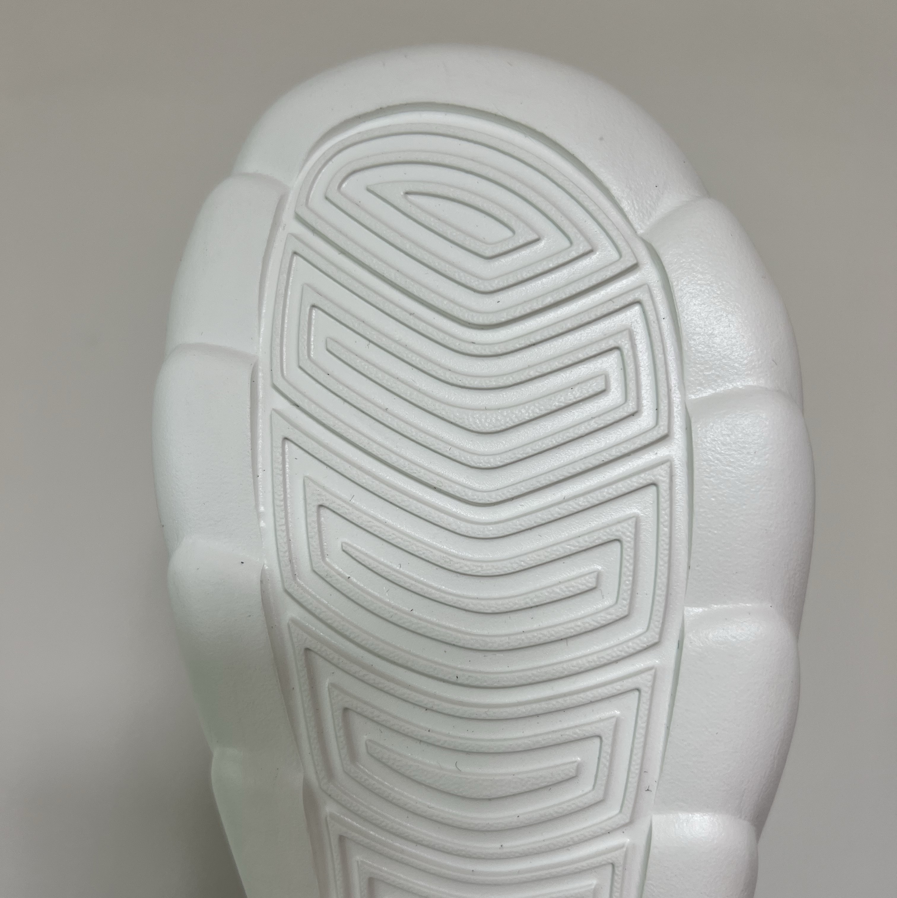 (Kids) New Balance Freedle 920 Sandal Silver 착용 스타일 - 5