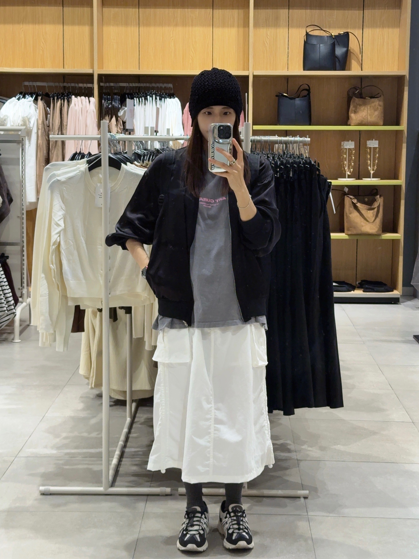 CDG '84-85 Staff Blouson Black, Chanel J12 Watch 33mm Quartz Black 착용 스타일 - 3