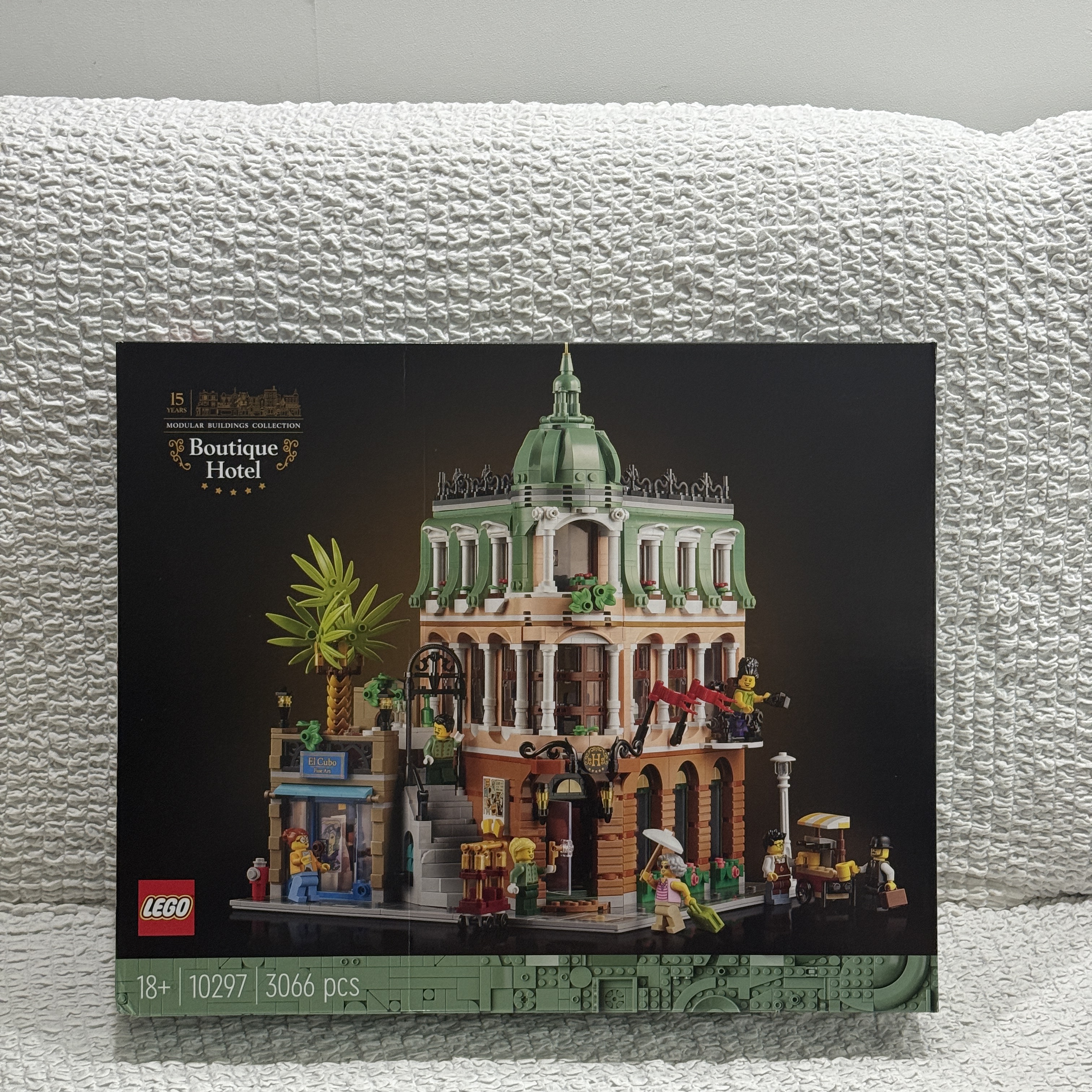 Lego Boutique Hotel 착용 스타일