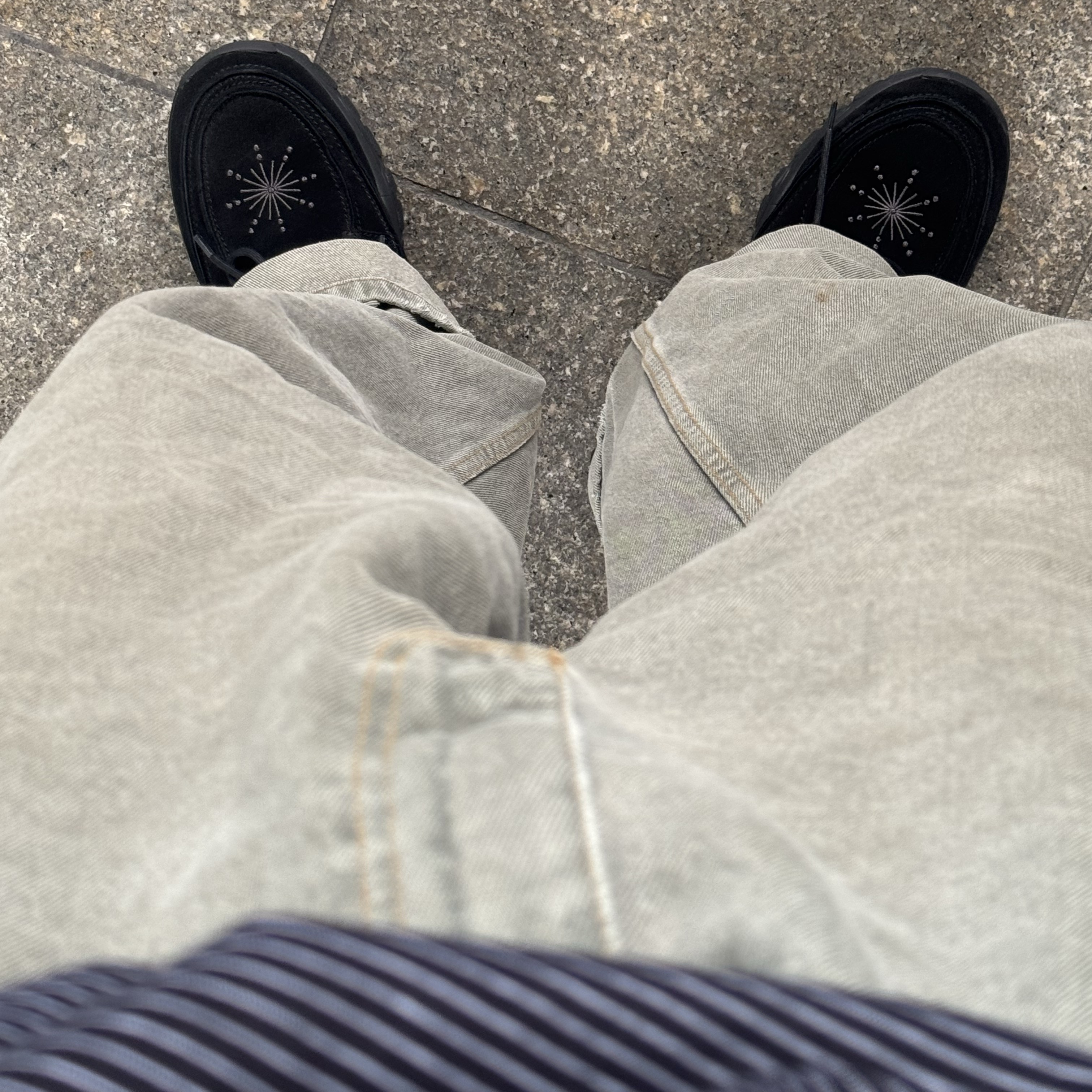 [KREAM 단독] Millo Archive X Negative Three Crescendo Desert Boots Black 착용 스타일 - 2